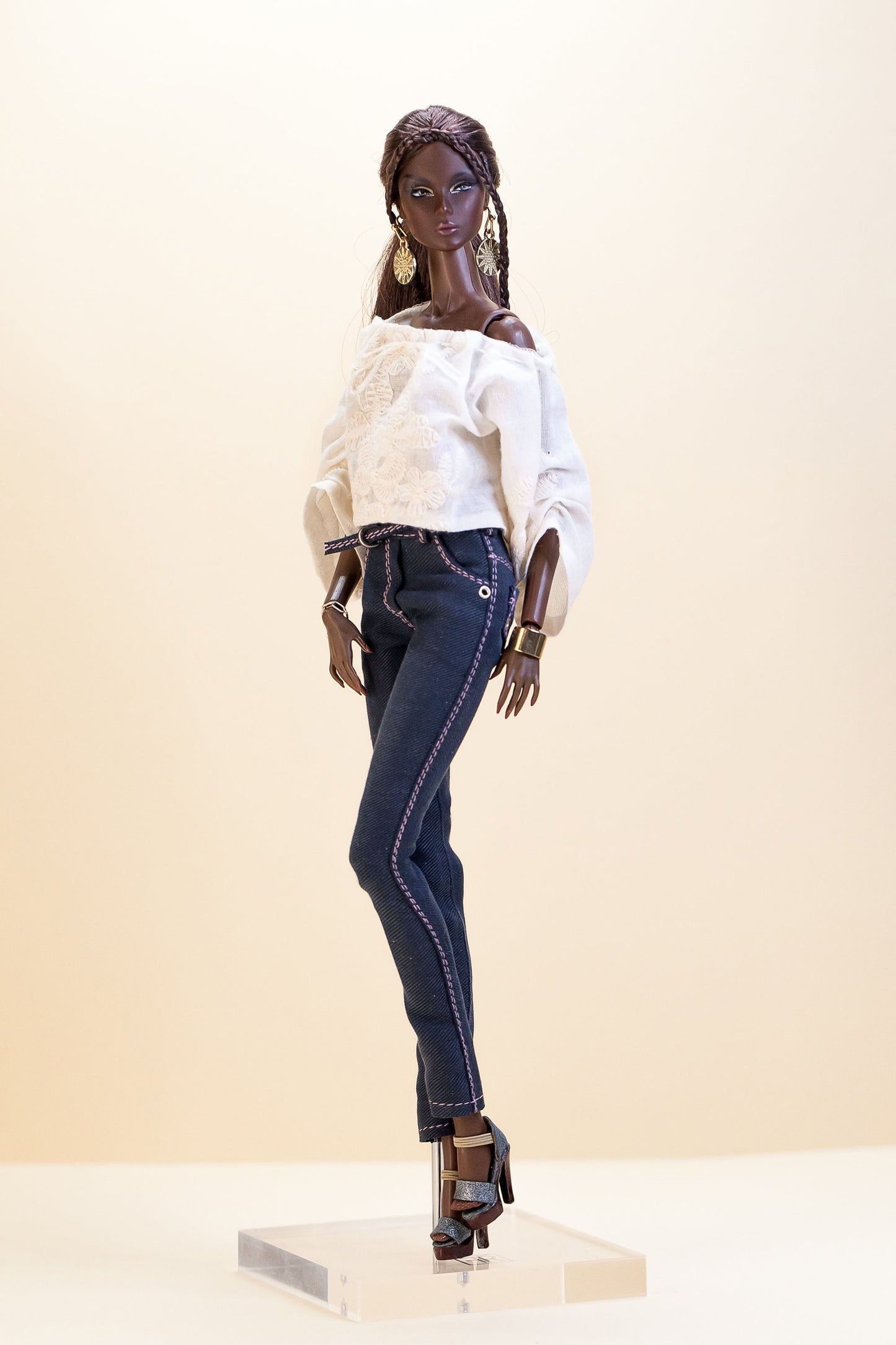 PDF Digital Pattern high waist jeans for BB & Integrity toys dolls. VIDEO tutorial.