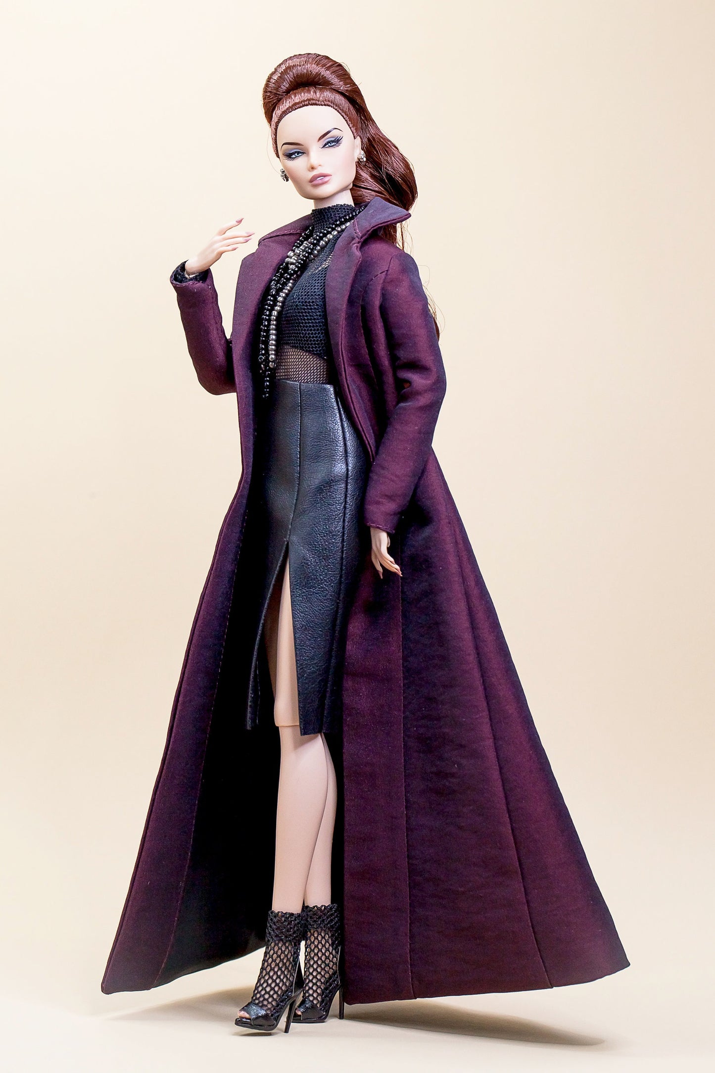 PDF Digital Pattern long coat for Fashion Royalty Nu Face doll Integrity toys. YouTube VIDEO tutorial.