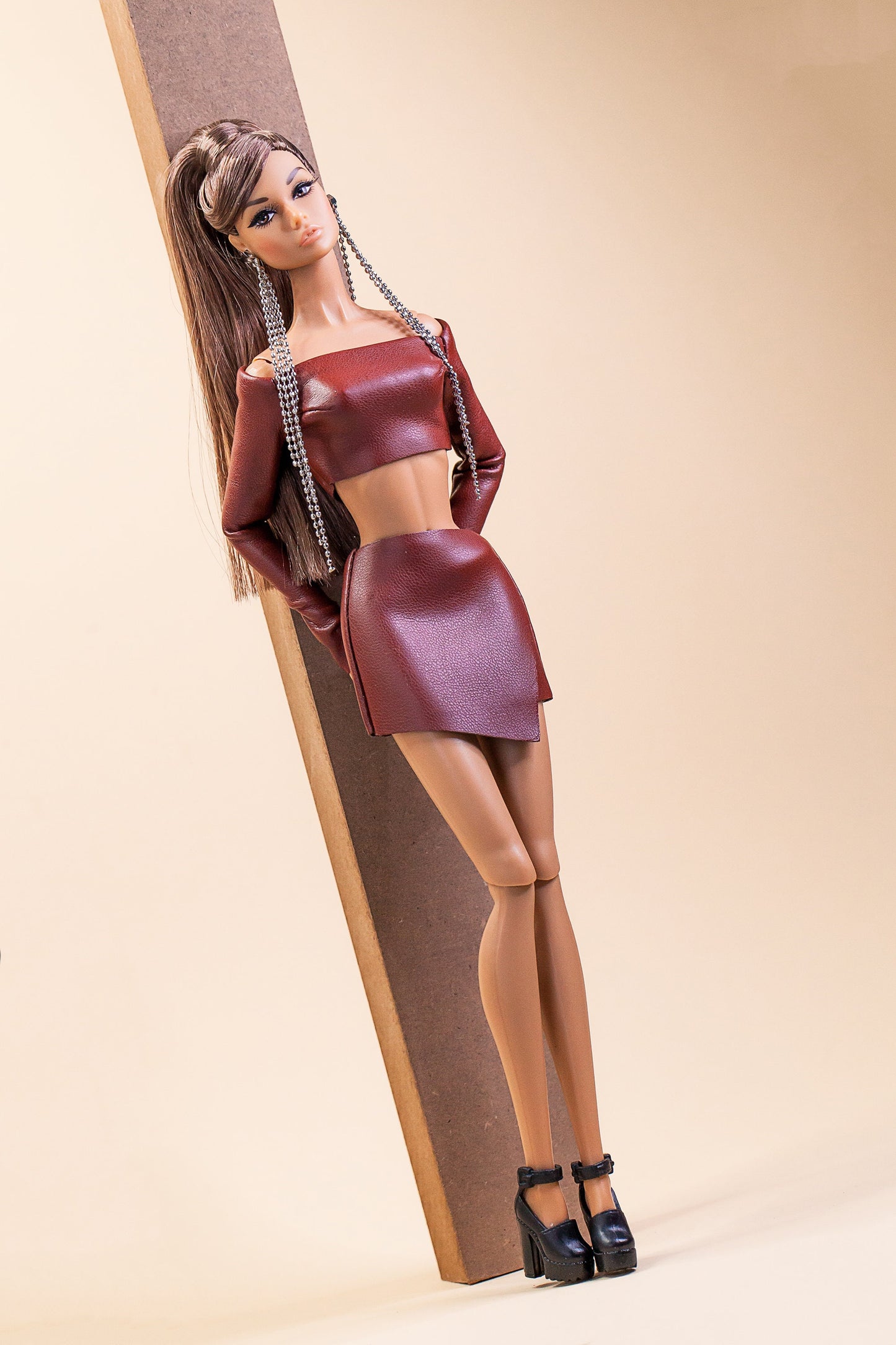 PDF Digital Pattern leather top for Fashion Royalty Nu Face Poppy Parker doll Integrity toys. VIDEO tutorial.