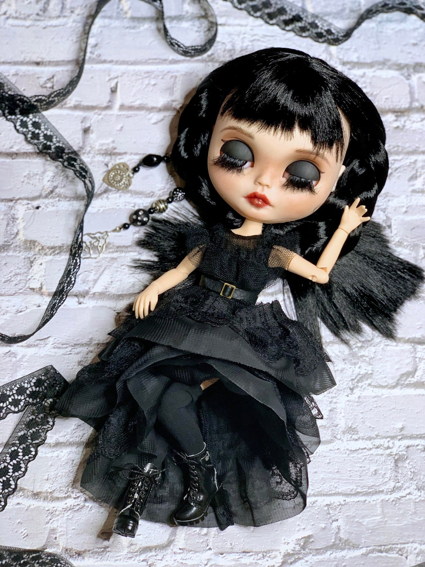 Black Wednesday Ball Gown for Blythe Doll 30 cm Doll Dress. Dress for Wednesday doll with belt