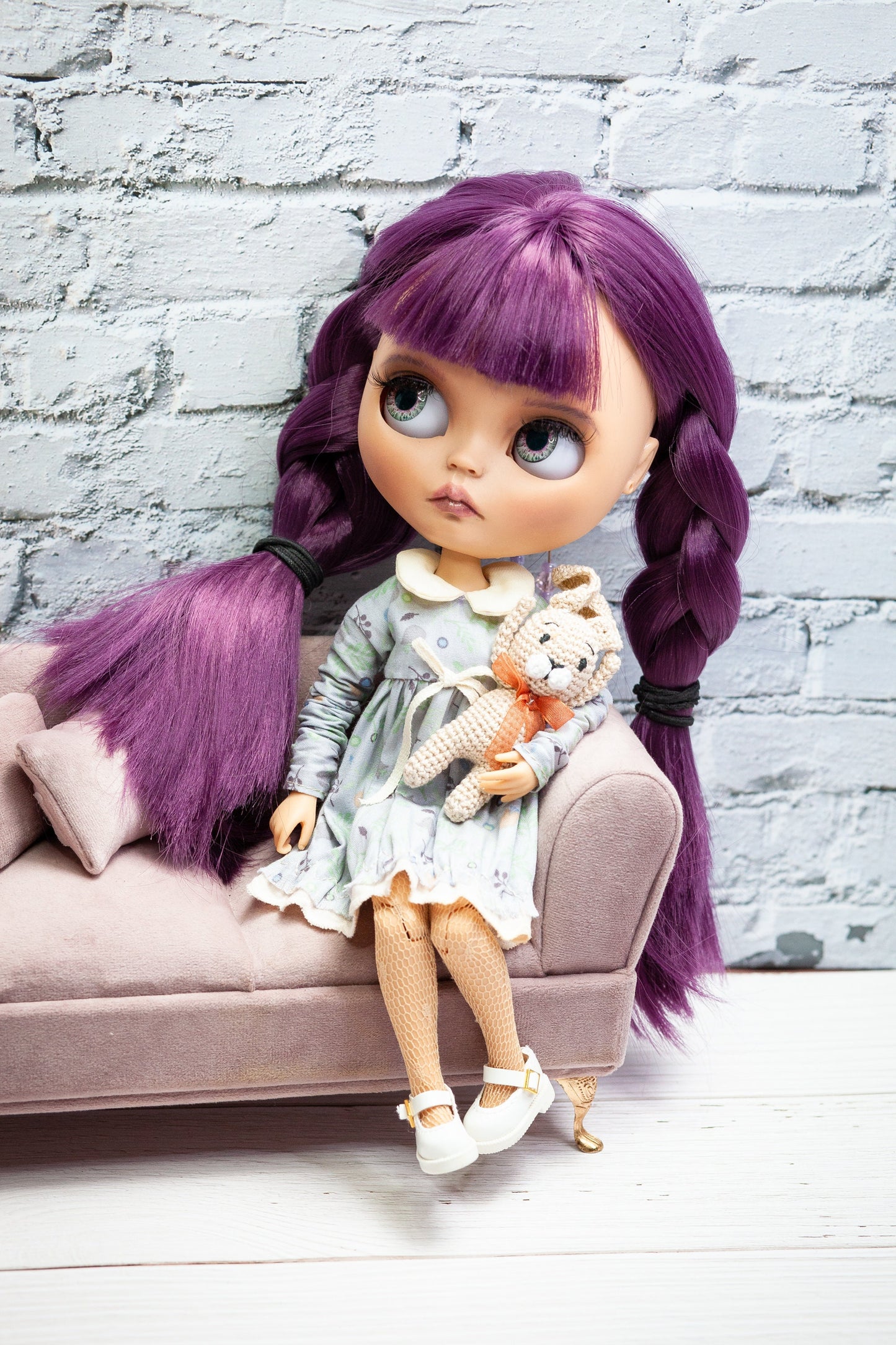 Dress for Blythe Doll. 1:6 doll outfit with collar, gray, blue, beige.
