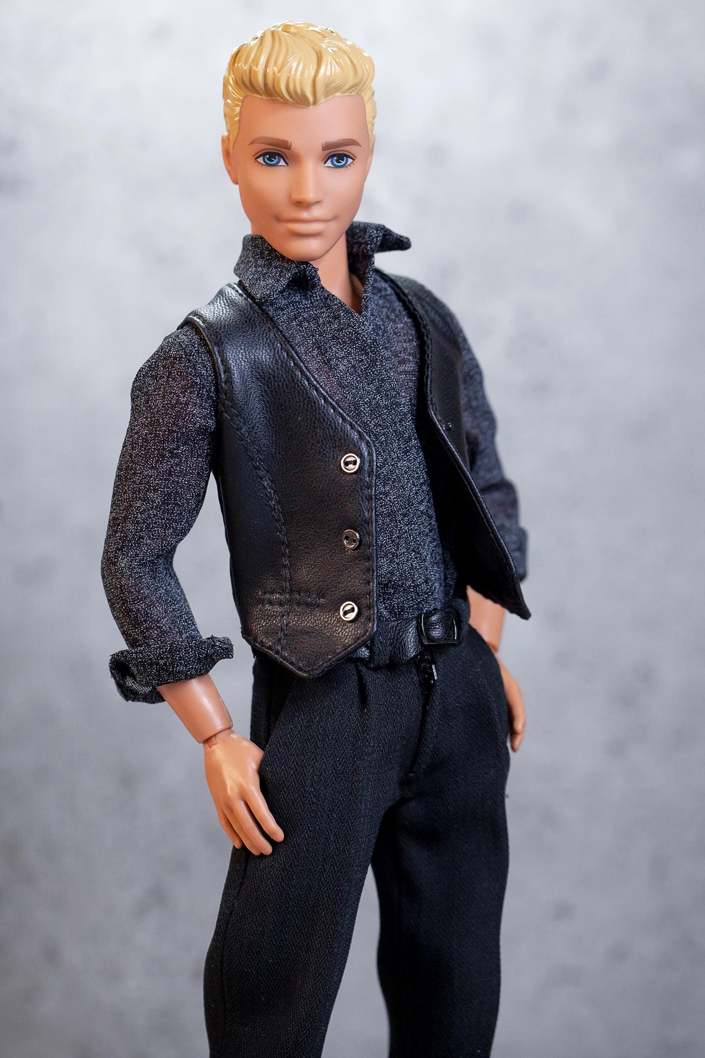 PDF Digital Pattern casual shirt for 1:6 12" male MTM fashion doll. Video tutorial.