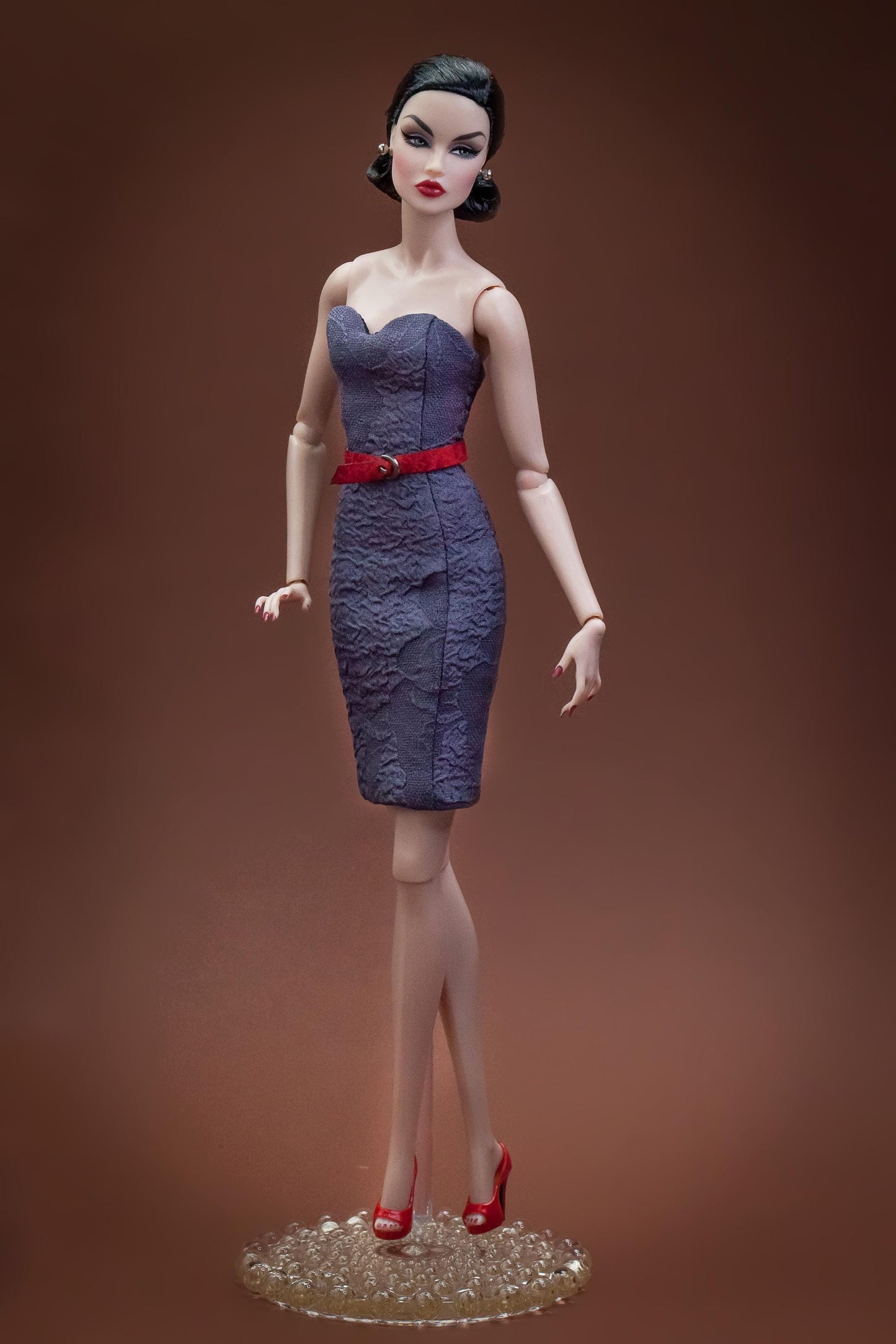 PDF Digital Pattern Etui dress for Fashion Royalty Nu Face BB MTM dolls Integrity toys. Video tutorial.
