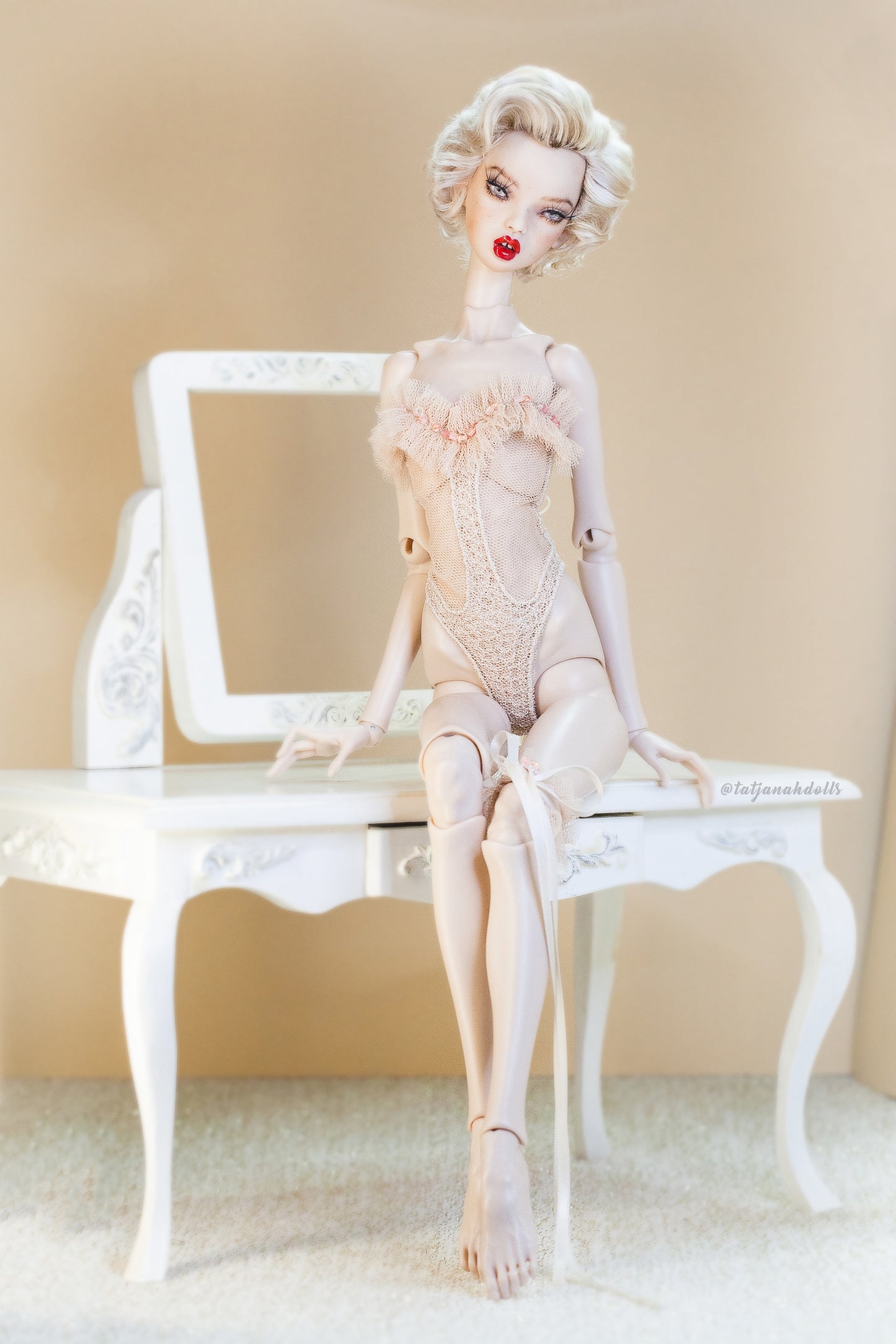 Edle Dessous für Popovy Sisters & Recast Puppen. Body Lingerie Corsage mit Strumpfband und Morgenmantel