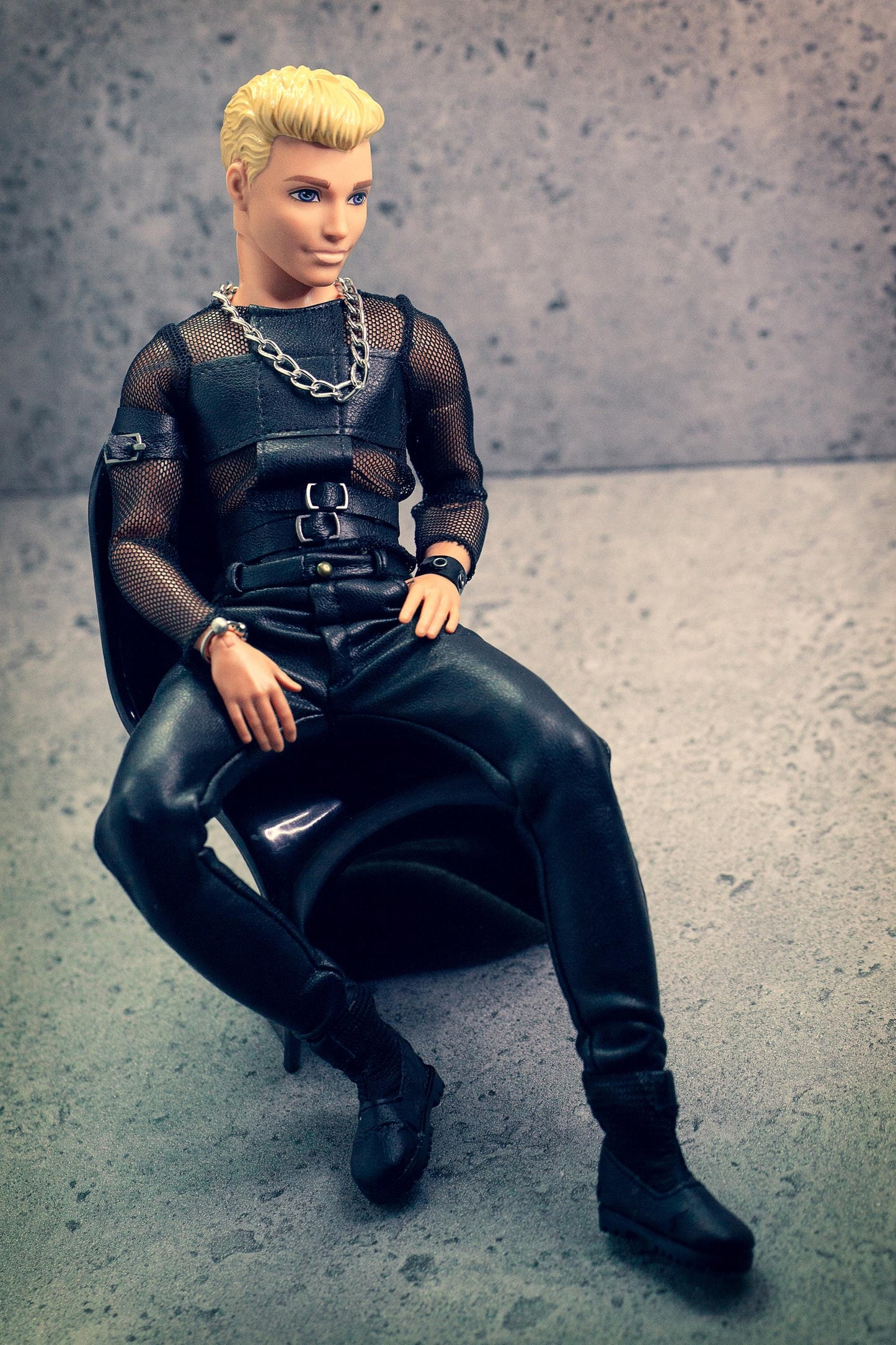 PDF Digital Pattern longsleeve shirt for 1:6 12" male MTM fashion doll. Video tutorial.