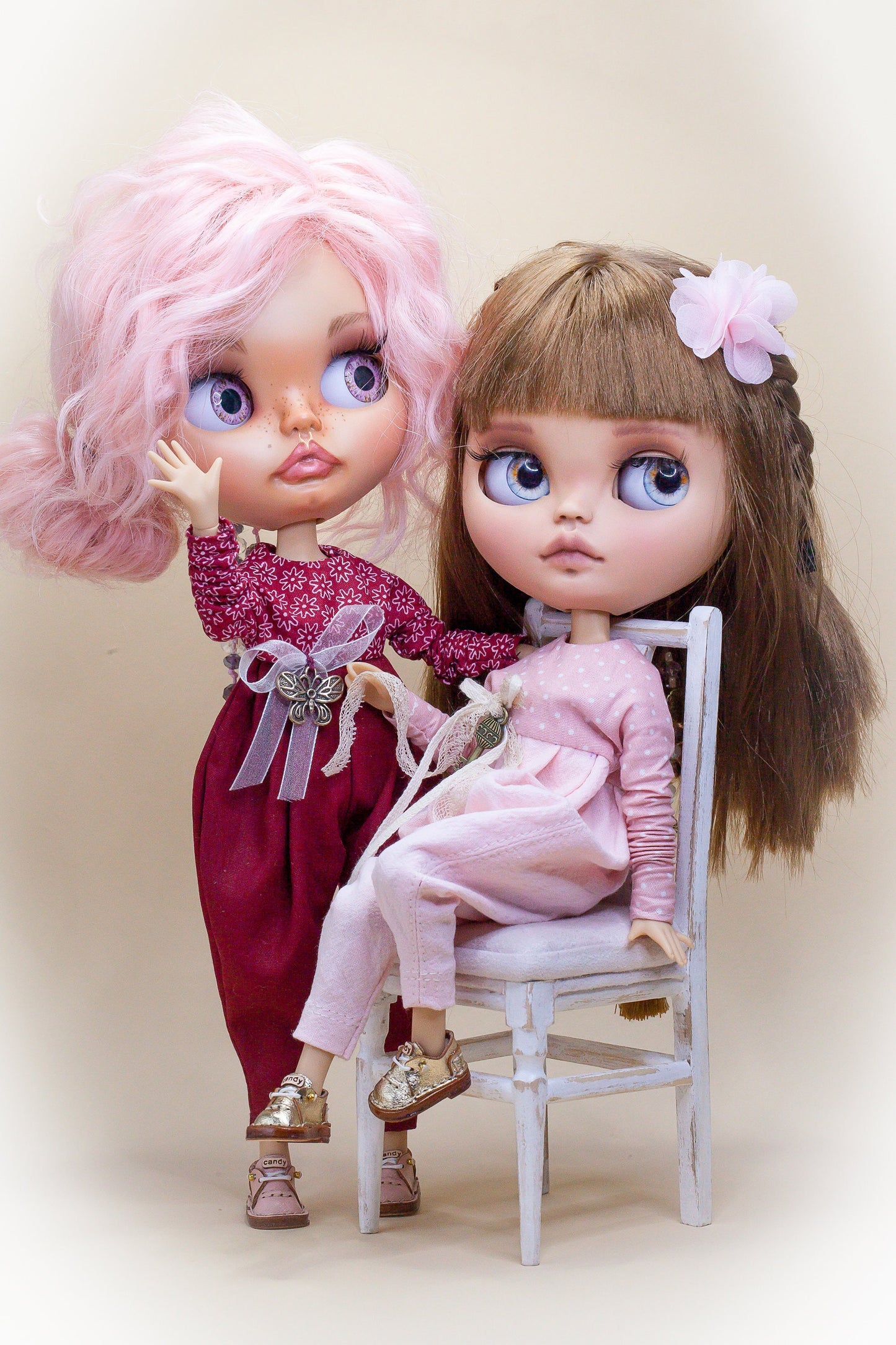 Cute jumpsuit for Blythe dolls – handmade dream piece in vintage style