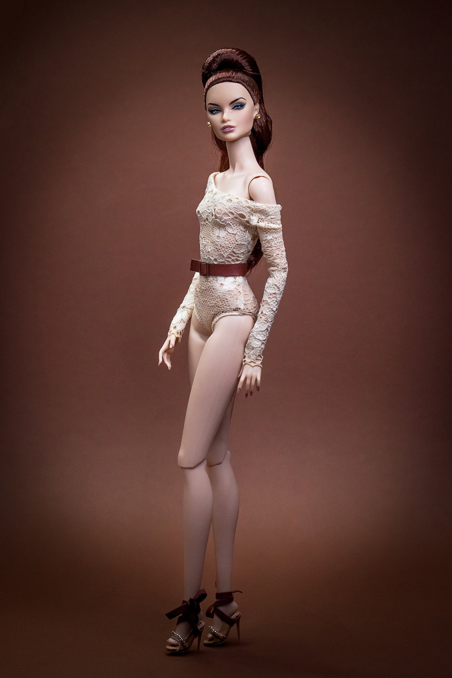 PDF Digital Pattern off shoulder body for Fashion Royalty Nu Face doll Integrity toys. Tik Tok VIDEO tutorial.