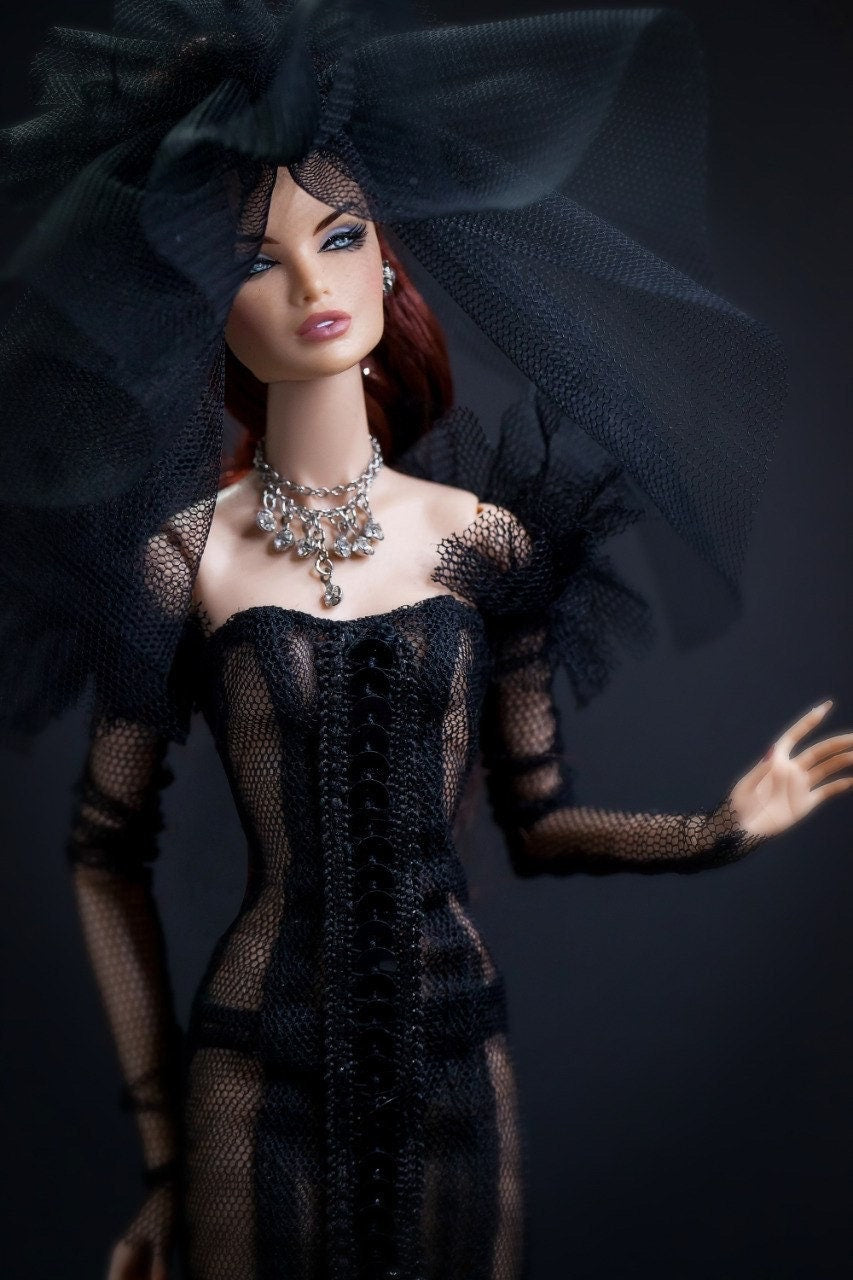 Black evening dress for Integrity toys Fashion Royalty Nu Face Poppy Parker dolls.