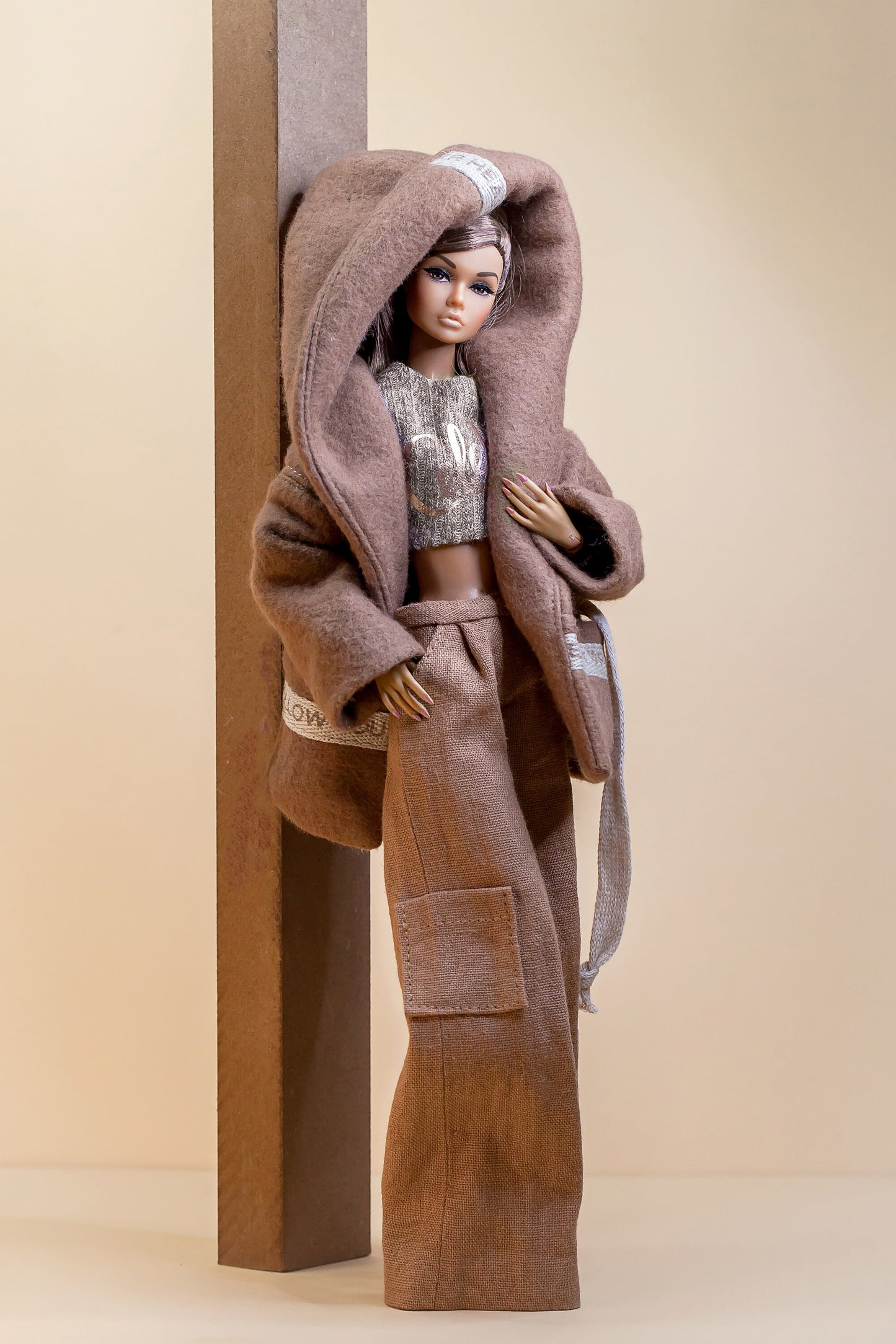 PDF Digital Pattern hood jacket for BB & Integrity toys dolls. VIDEO tutorial.