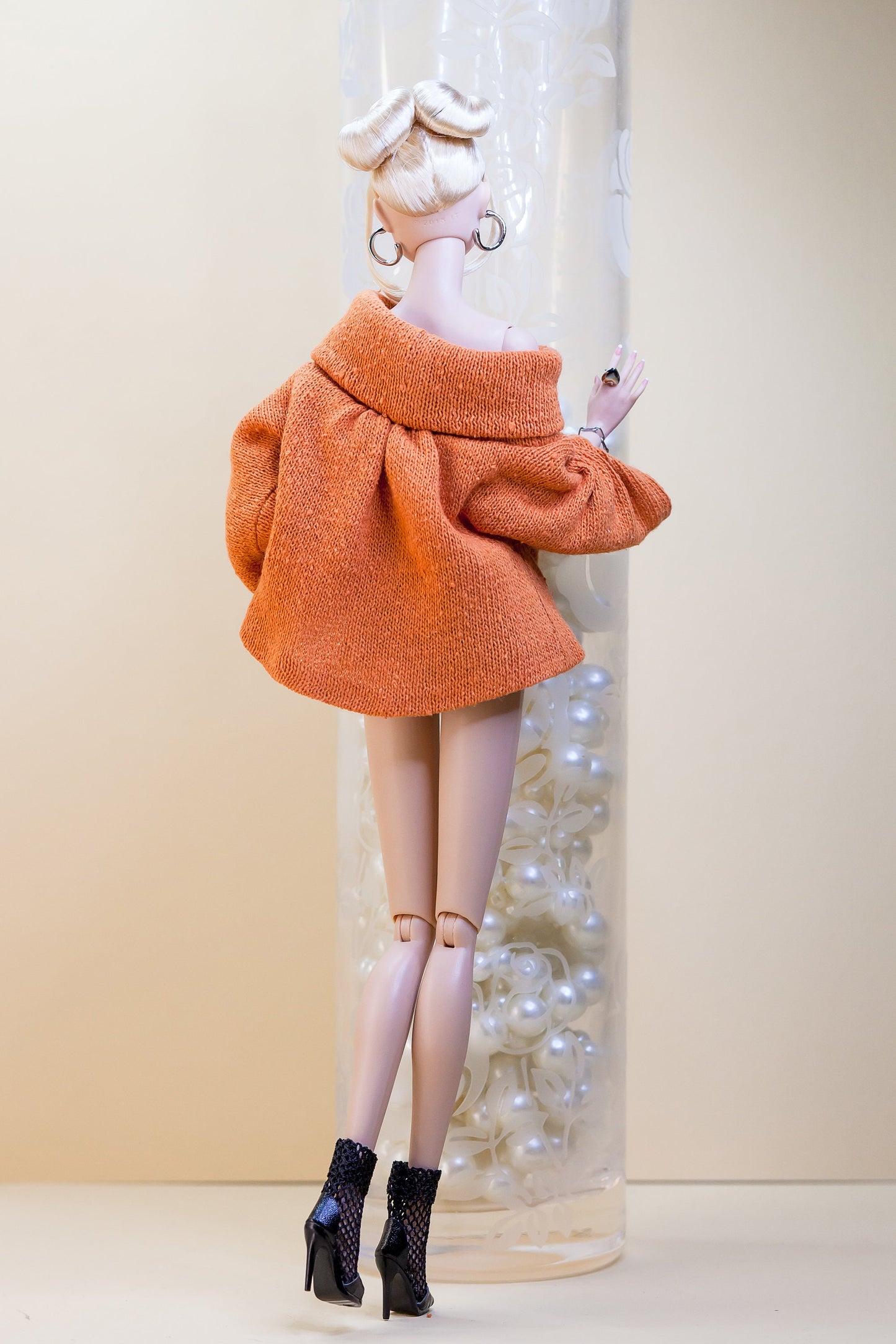 PDF Digital Pattern flowing pleated blouse for BB & Integrity toys dolls. VIDEO tutorial.