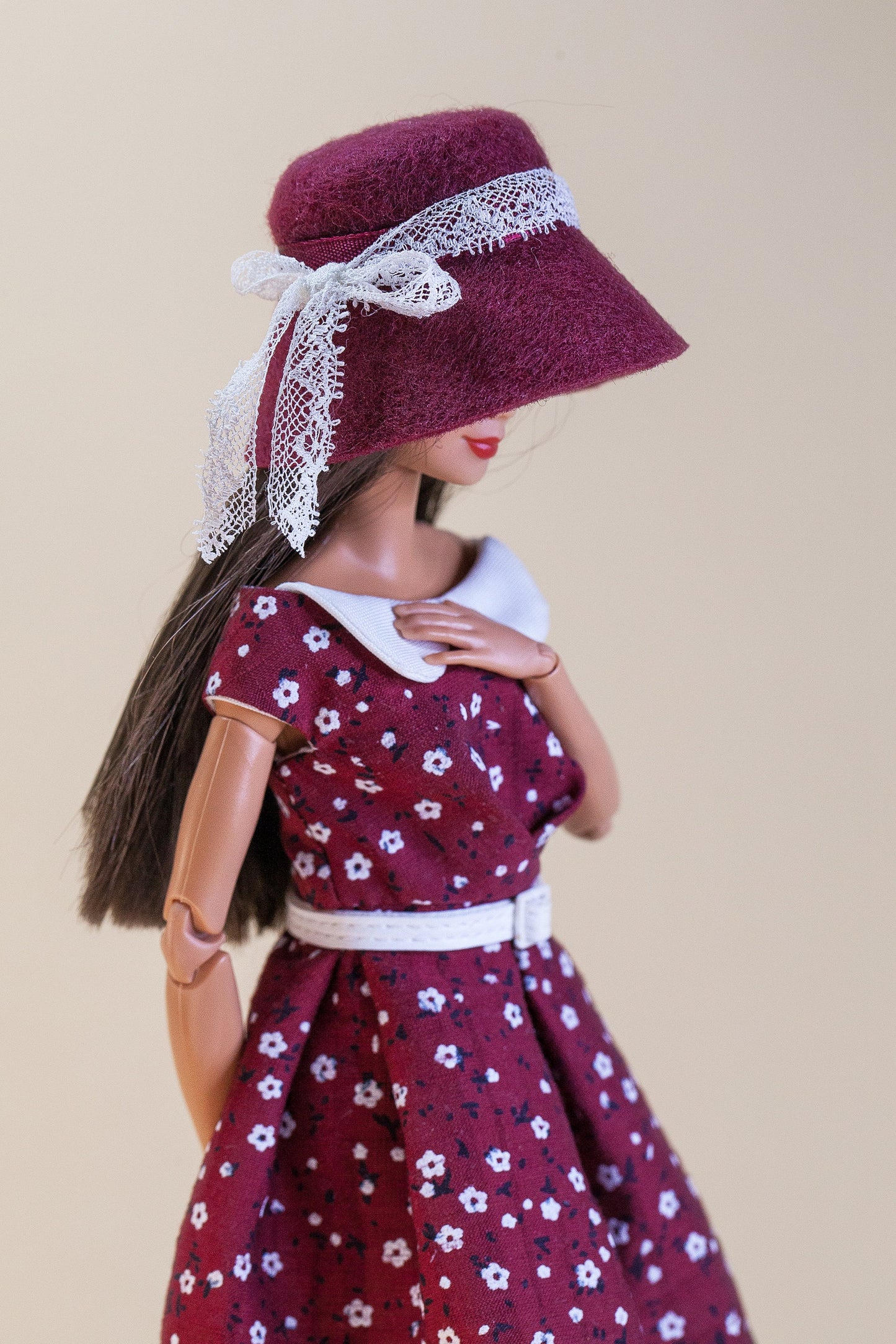 PDF Digital Pattern felt hat for BB, BBMTM 30 cm dolls. Video making tutorial.
