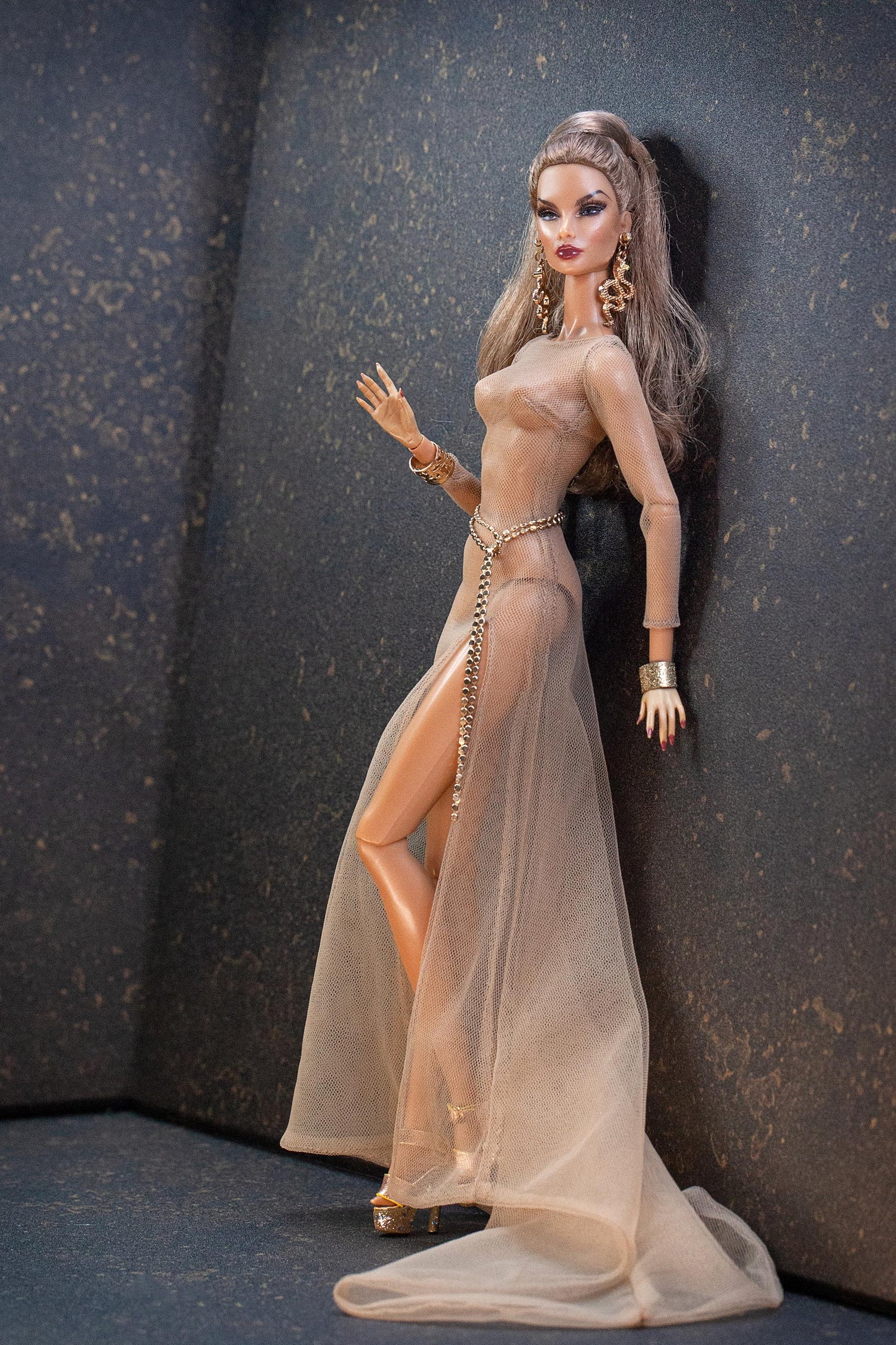 PDF Digital Pattern illusion naked dress for Fashion Royalty Nu Face dolls Integrity toys. Video tutorial.