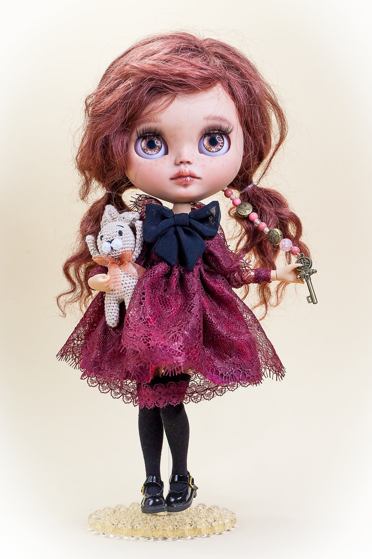 Dark red ball gown for Blythe Doll. 30 cm doll dress with pearls. Dress with a wide, lush skirt.