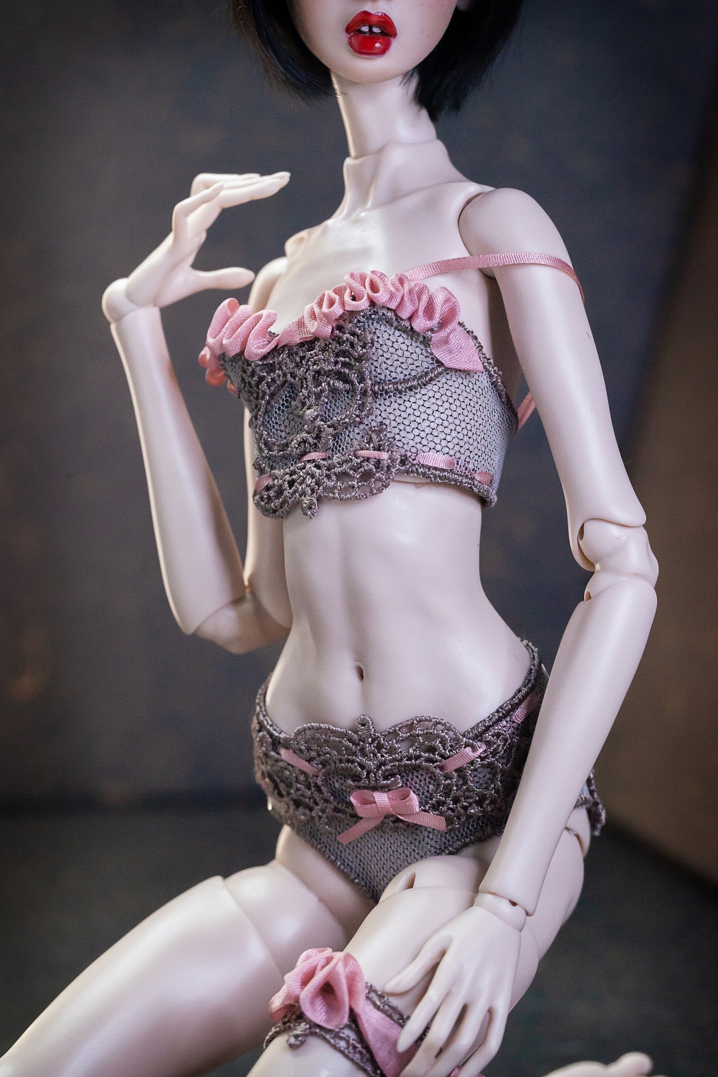 Edle Dessous für Popovy Sisters & Recast Puppen. Pantie + Bra mit Strumpfband und evtl. Morgenmantel