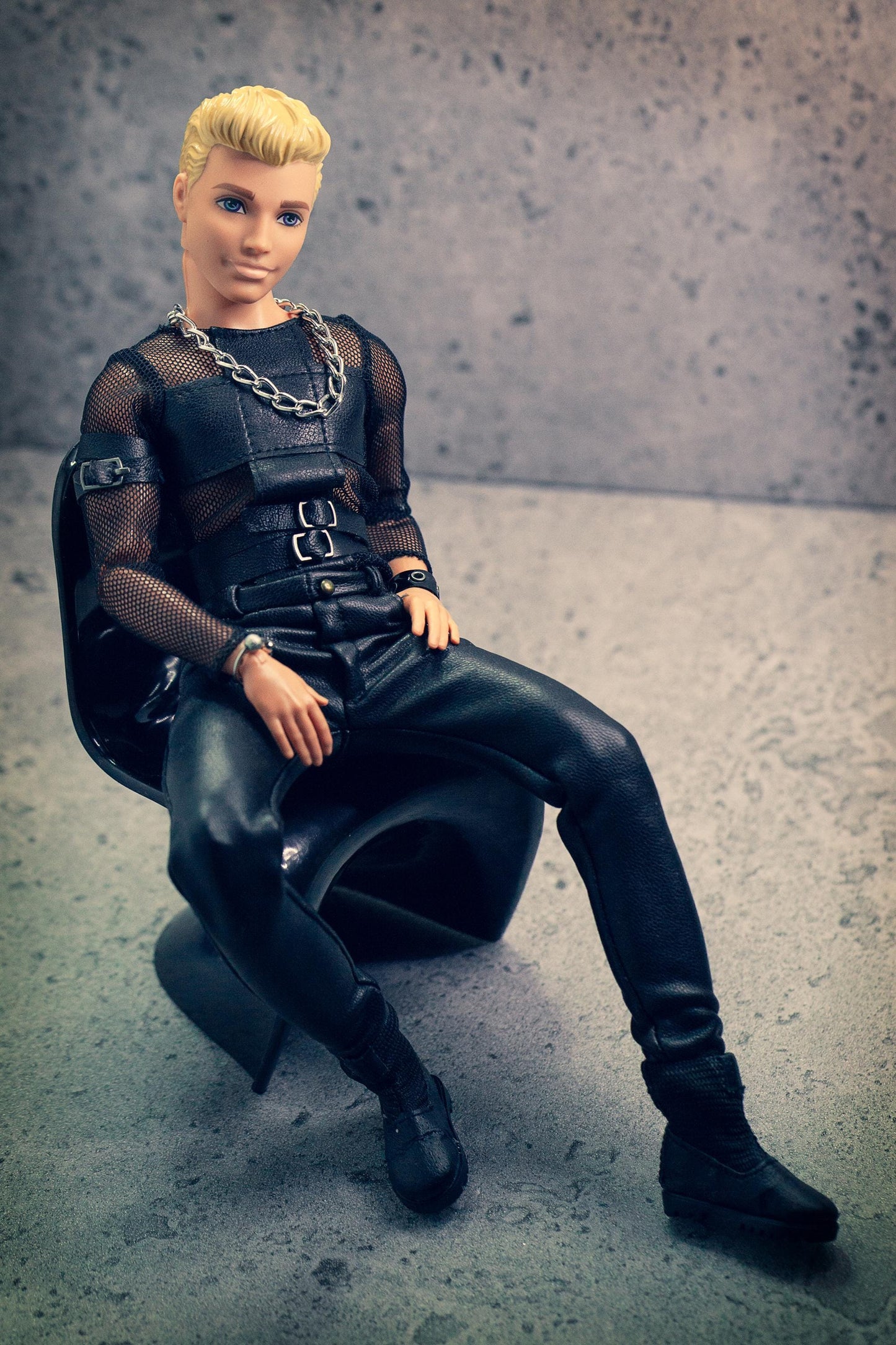 PDF Digital Pattern longsleeve shirt for 1:6 12" male MTM fashion doll. Video tutorial.