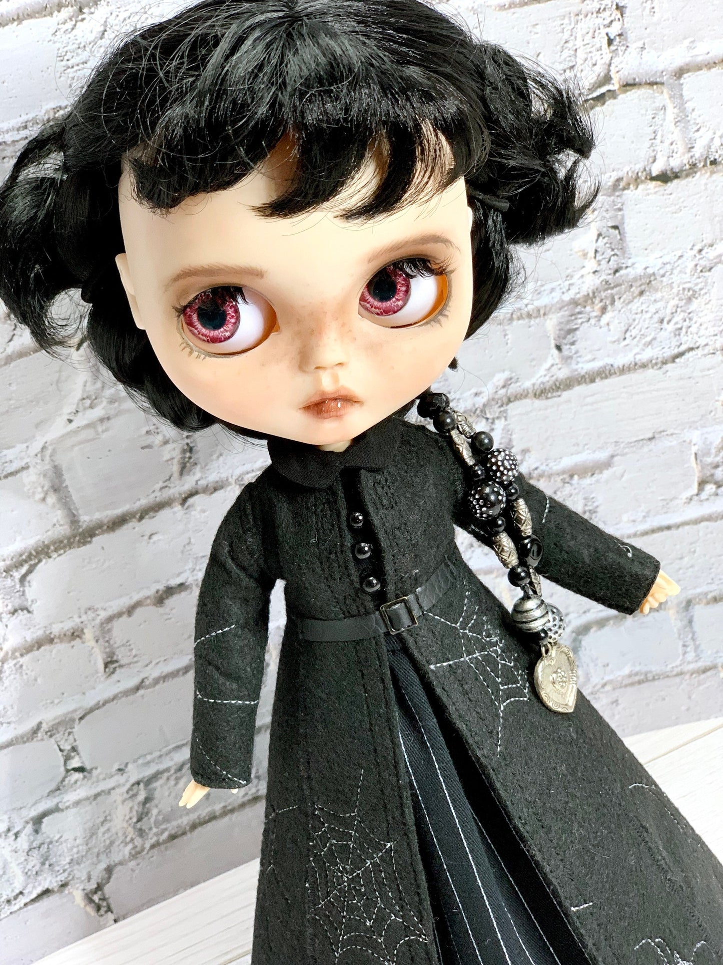 Blythe doll coat, black gothic. Doll coat with spider embroidery. Doll clothes.