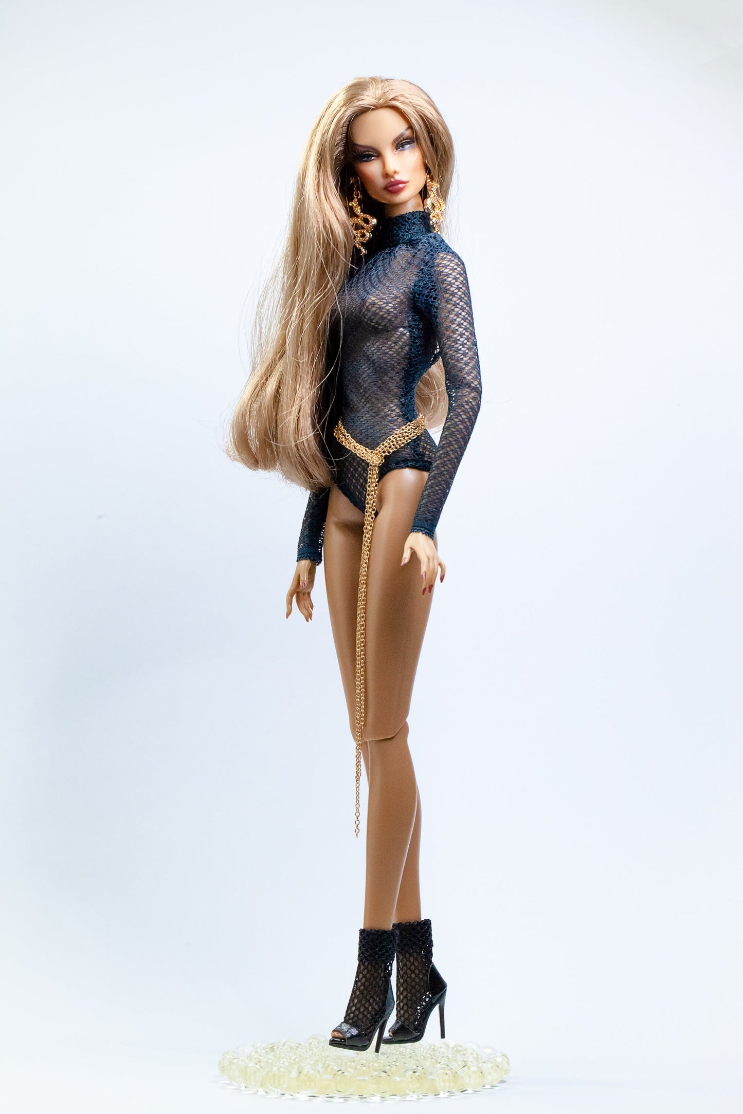 PDF Digital Pattern mesh body for Fashion Royalty doll Integrity toys. Youtube VIDEO tutorial.