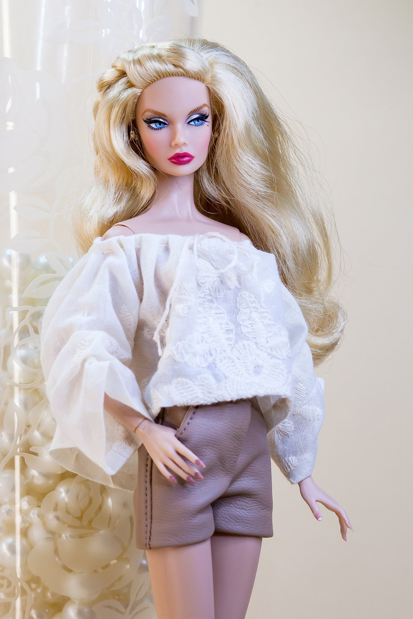 PDF Digital Pattern flowing pleated blouse for BB & Integrity toys dolls. VIDEO tutorial.