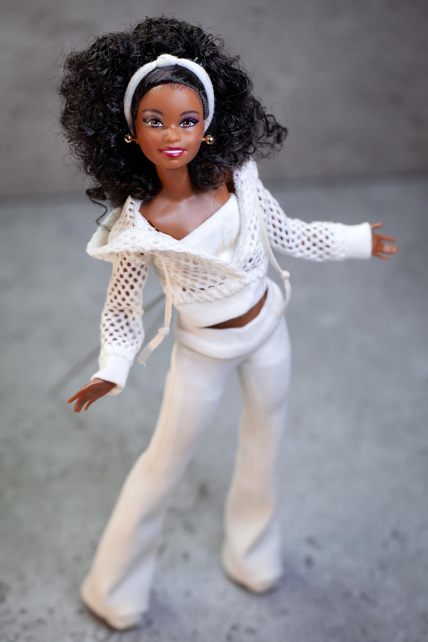PDF Digital Pattern jogging suit, sweatshirt, trousers for BB Petite (little) dolls. Video tutorial.