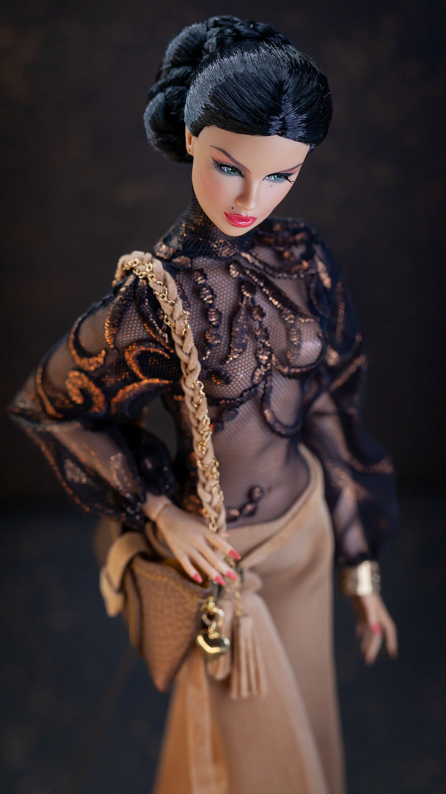 PDF Digital Pattern low waist trousers for BBMTM & Integrity toys dolls. VIDEO tutorial.