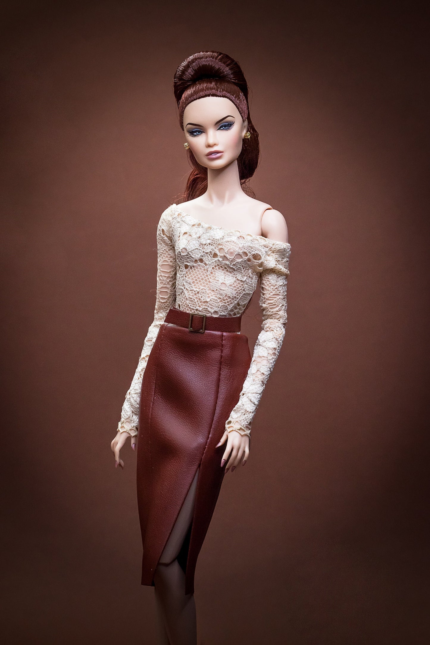 PDF Digital Pattern off shoulder body for Fashion Royalty Nu Face doll Integrity toys. Tik Tok VIDEO tutorial.