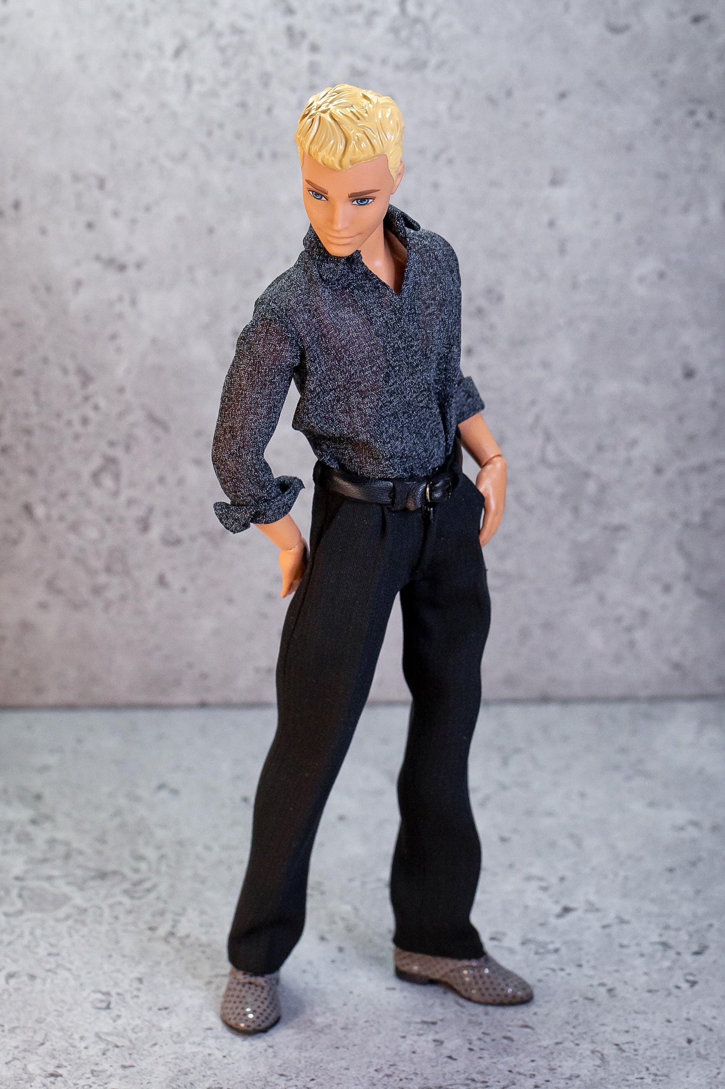 PDF Digital Pattern casual shirt for 1:6 12" male MTM fashion doll. Video tutorial.
