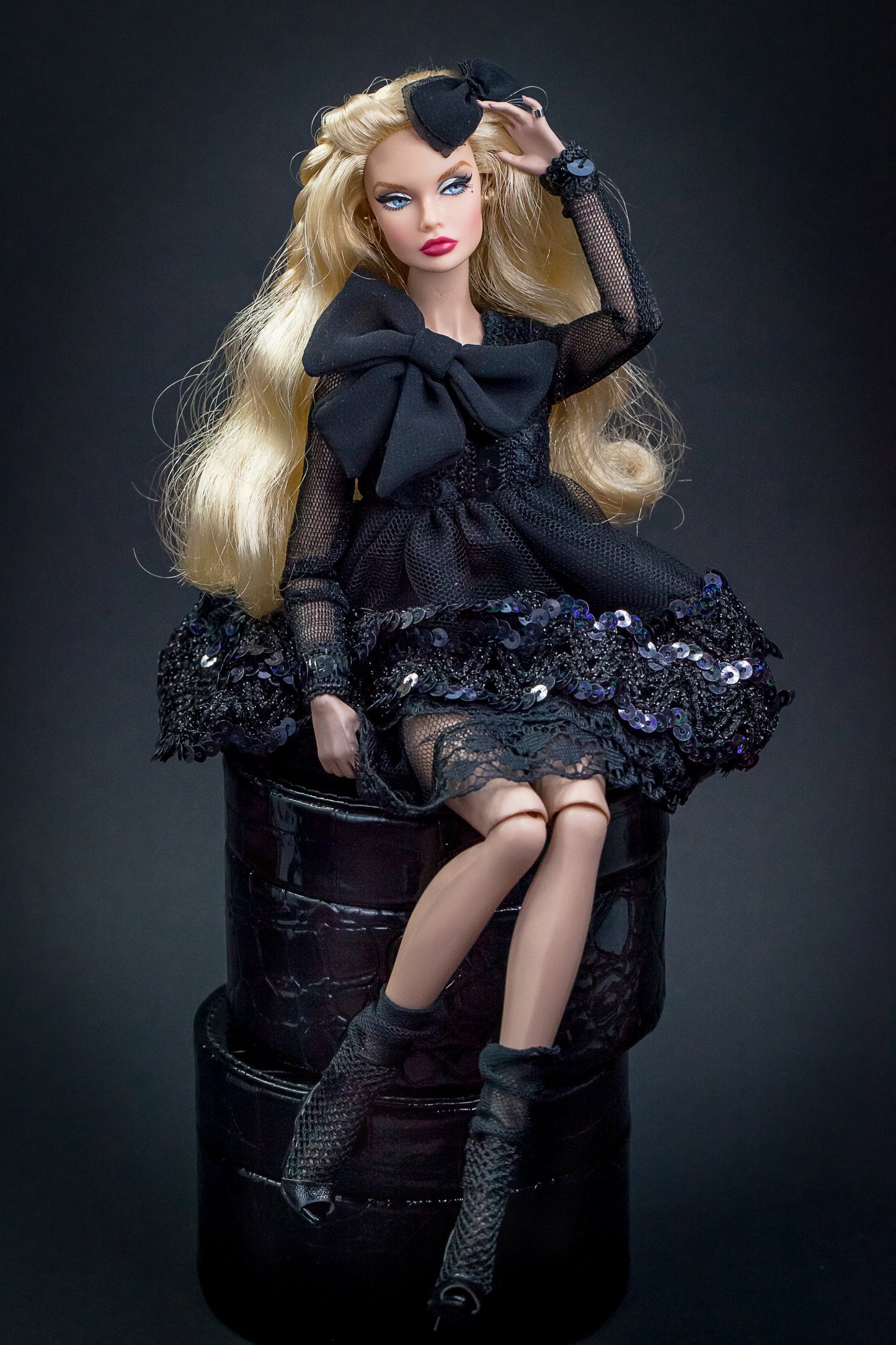 Black dress for Integrity toys Fashion Royalty Nu Face Poppy Parker dolls.