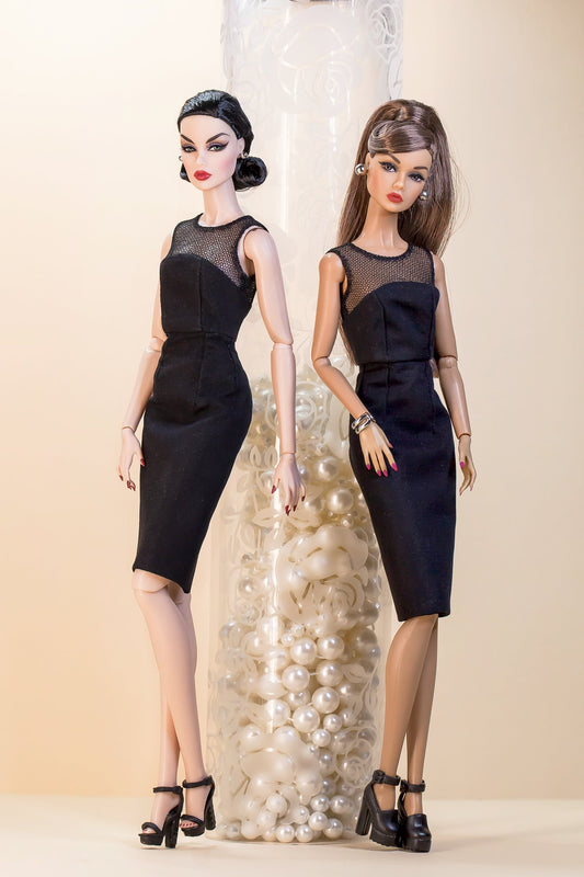 Etui Kleid für 12 zoll fashion dolls und Integrity toys Puppen in schwarz.
