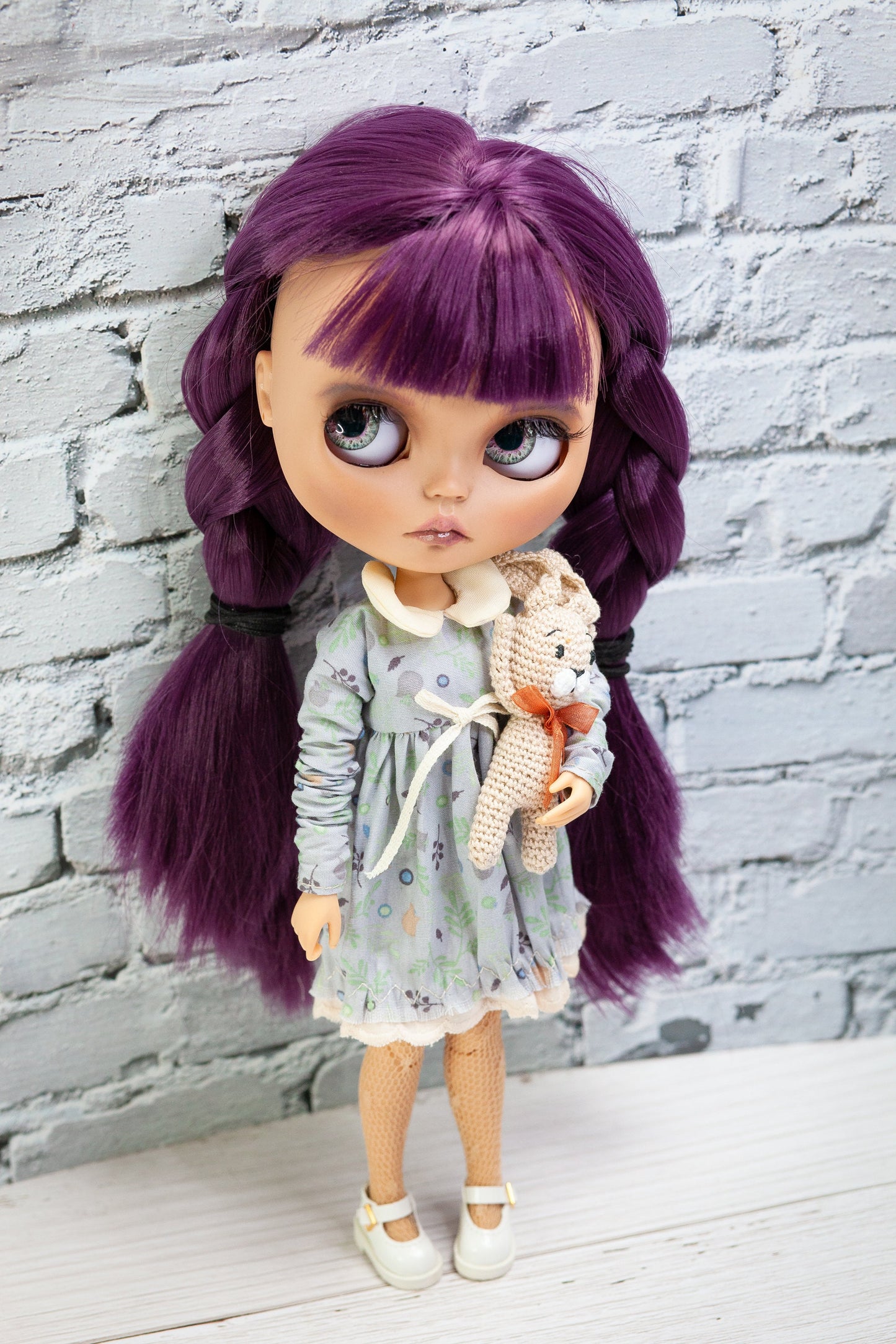 Dress for Blythe Doll. 1:6 doll outfit with collar, gray, blue, beige.