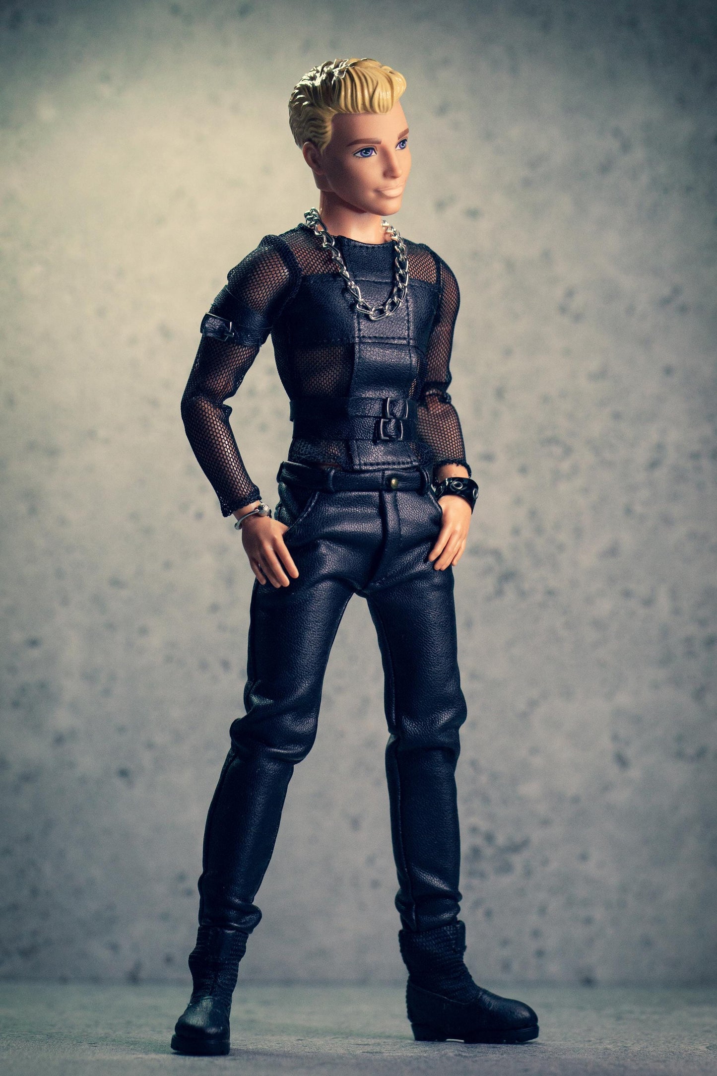 PDF Digital Pattern longsleeve shirt for 1:6 12" male MTM fashion doll. Video tutorial.