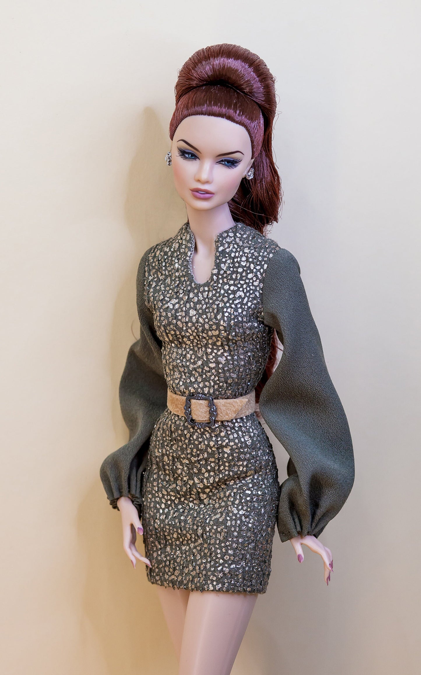 PDF Digital Pattern dress with long sleeves for Fashion Royalty Nu Face Poppy Parker dolls Integrity toys. VIDEO tutorial.