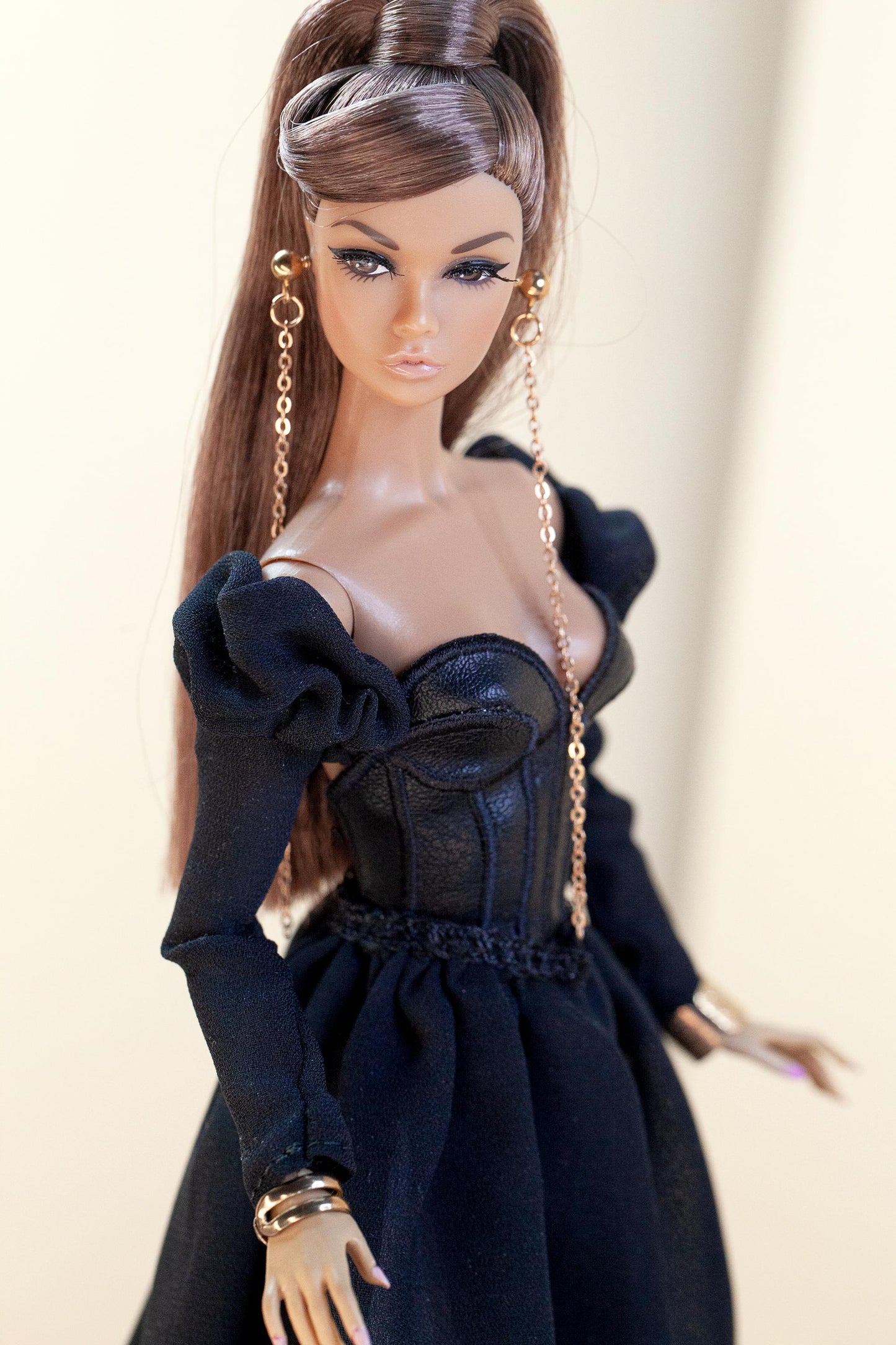 Removable train and doll sleeves for Integrity Toys Fashion Royalty, Nu face, Poppy Parker Fashion dolls (1:6 scale)