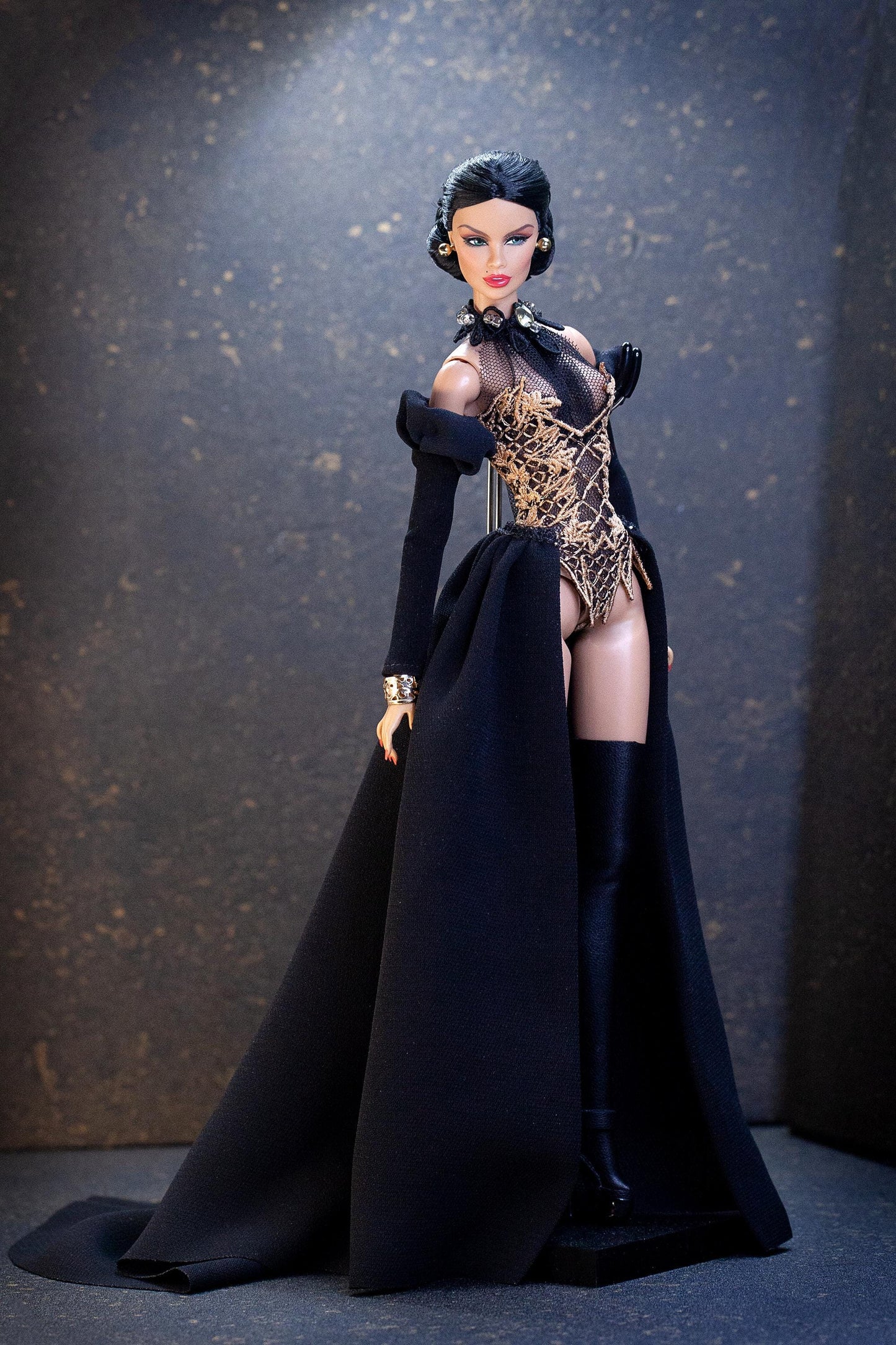 Removable train and doll sleeves for Integrity Toys Fashion Royalty, Nu face, Poppy Parker Fashion dolls (1:6 scale)