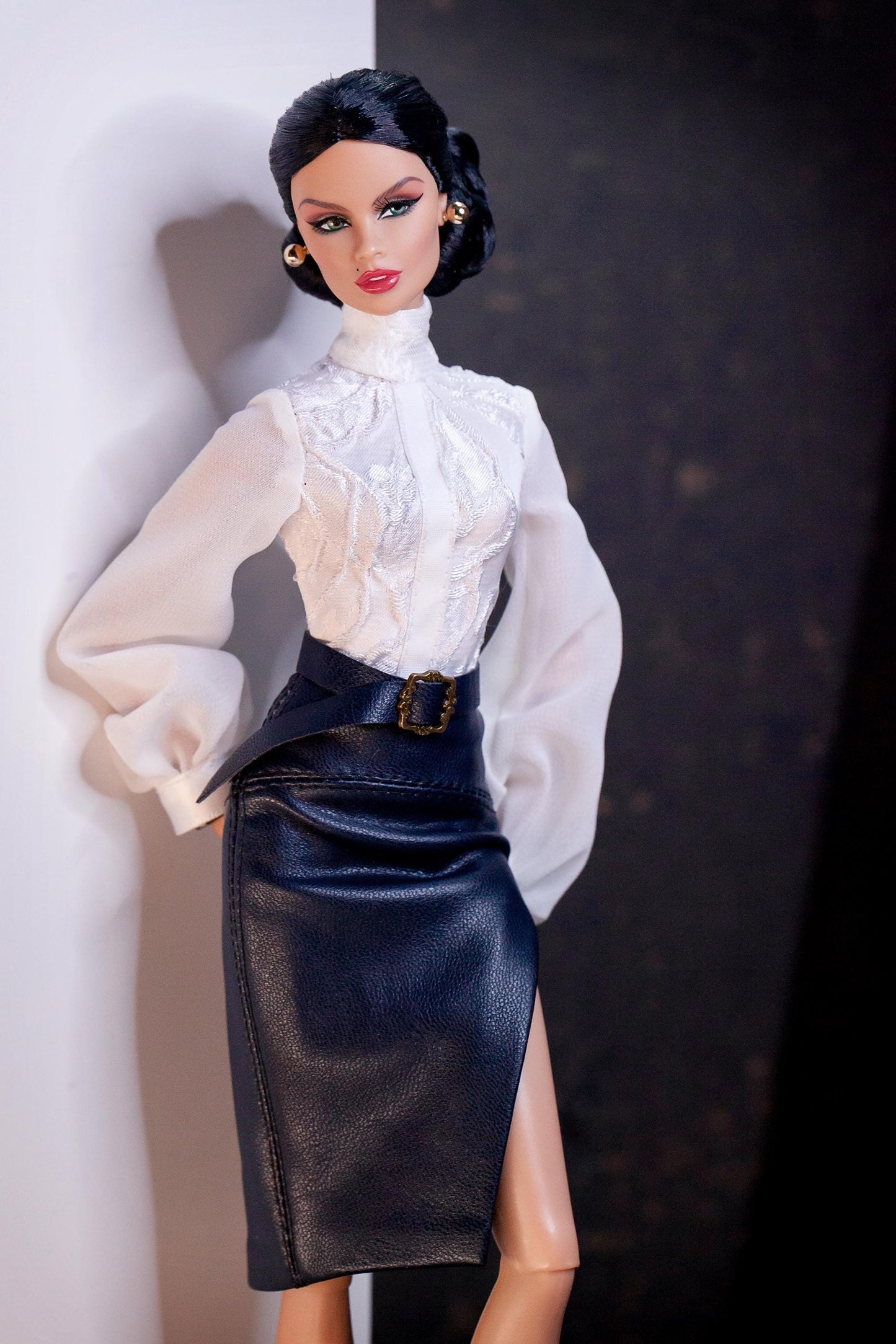 PDF Digital Pattern stretch leather skirt for Fashion Royalty Nu Face BBMTM / SS dolls Integrity toys + video tutorial