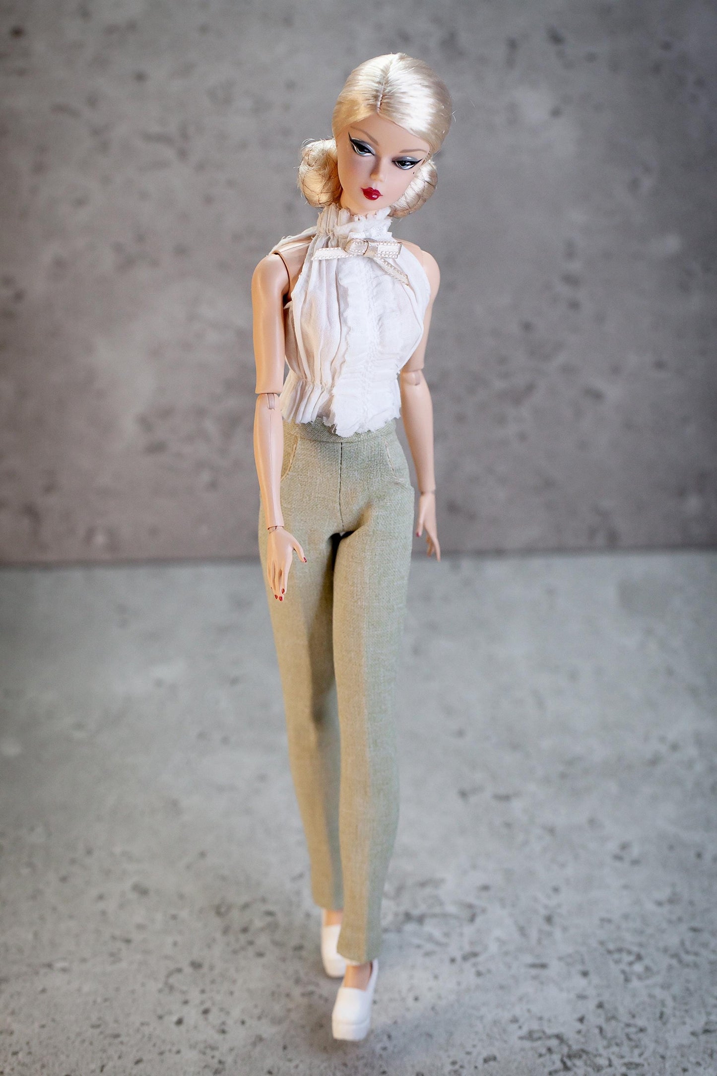PDF Digital Pattern vest + pants trousers suit for BB SS fashion dolls. Video tutorial.