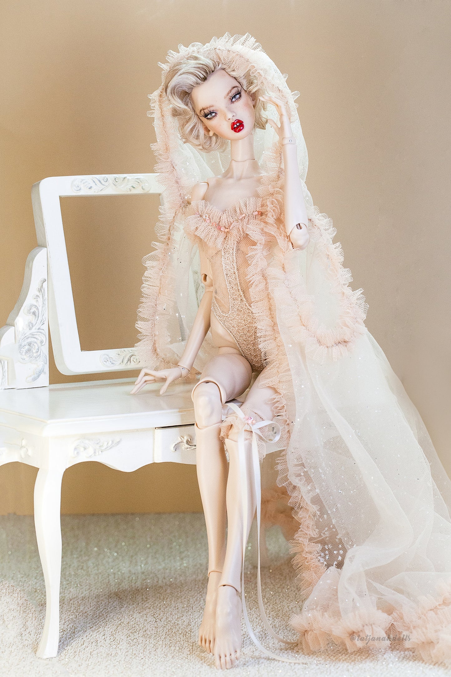 Edle Dessous für Popovy Sisters & Recast Puppen. Body Lingerie Corsage mit Strumpfband und Morgenmantel