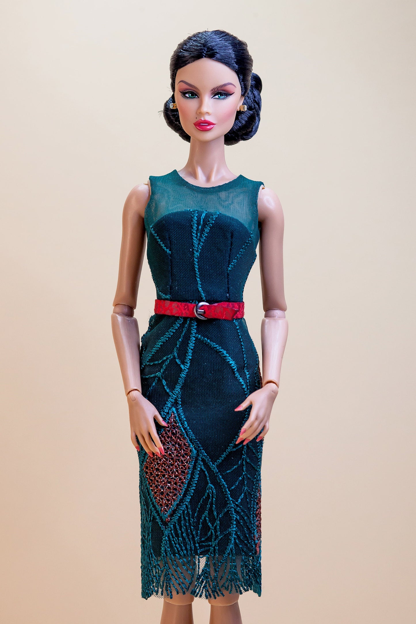 Sheath dress in beautiful green for 12 inch fashion dolls Integrity toys dolls