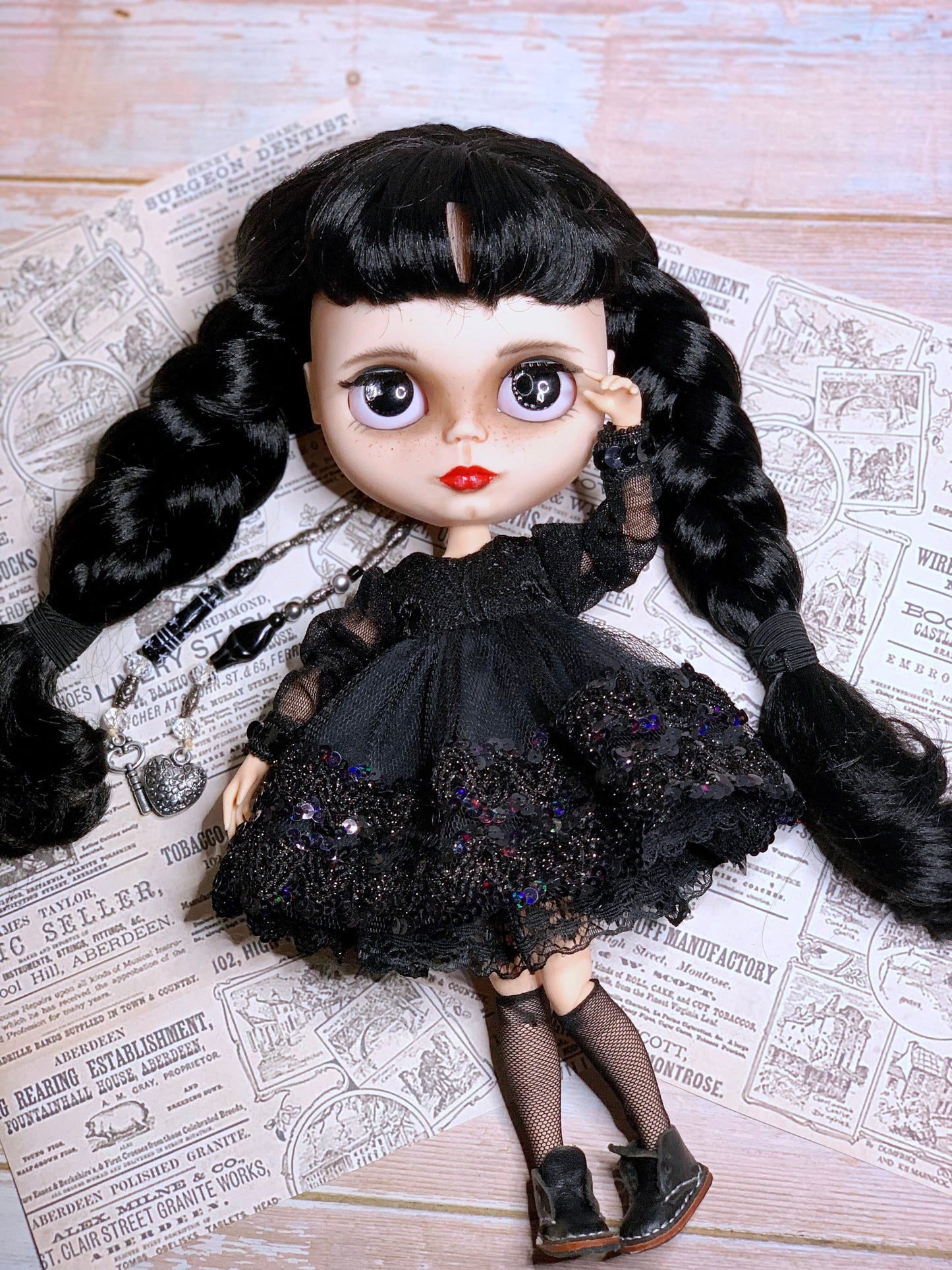 Black ball gown for Blythe Doll, 30 cm doll dress with glitter. Dress for Wednesday doll, Wednesday dress