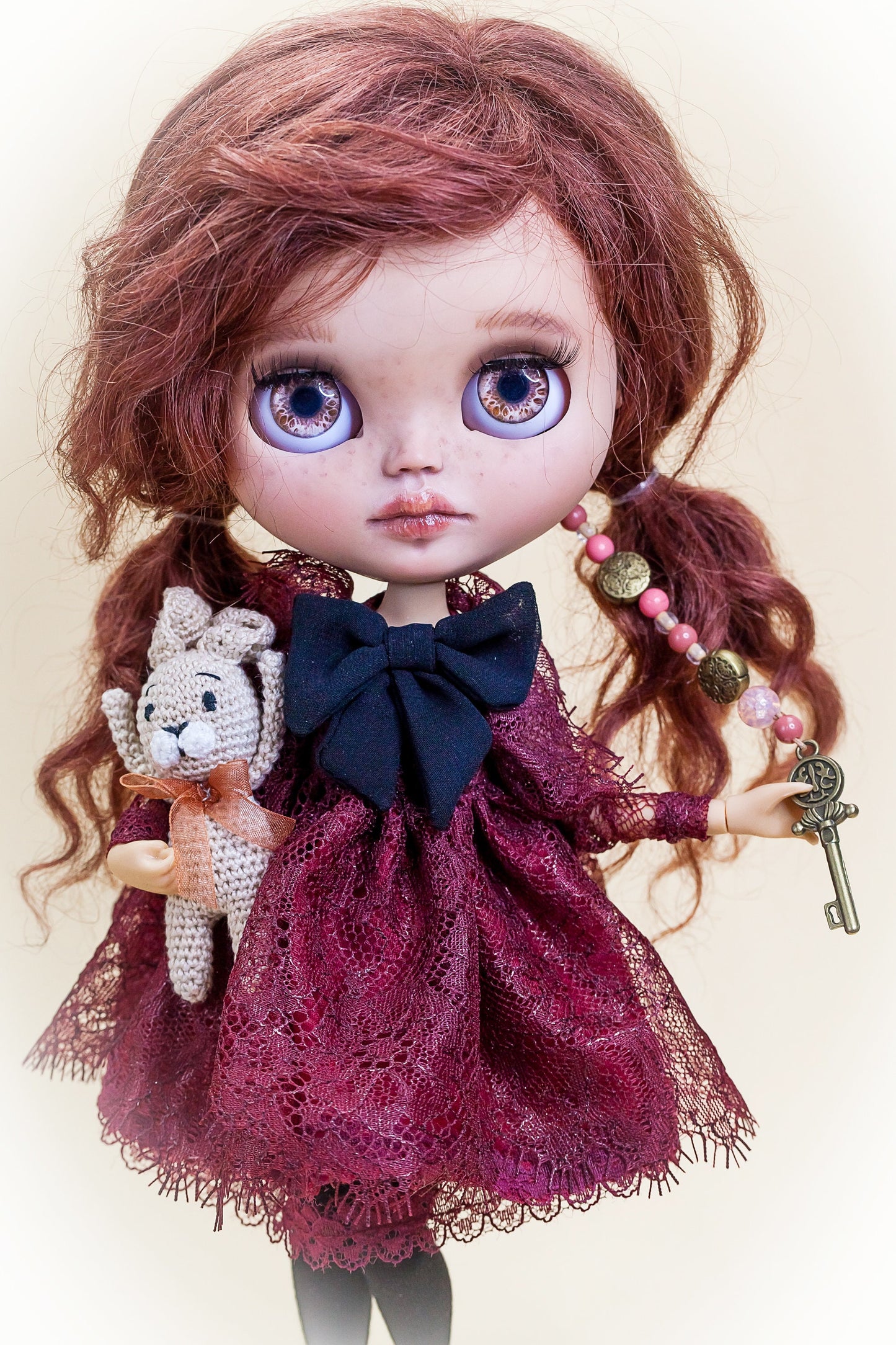 Dark red ball gown for Blythe Doll. 30 cm doll dress with pearls. Dress with a wide, lush skirt.
