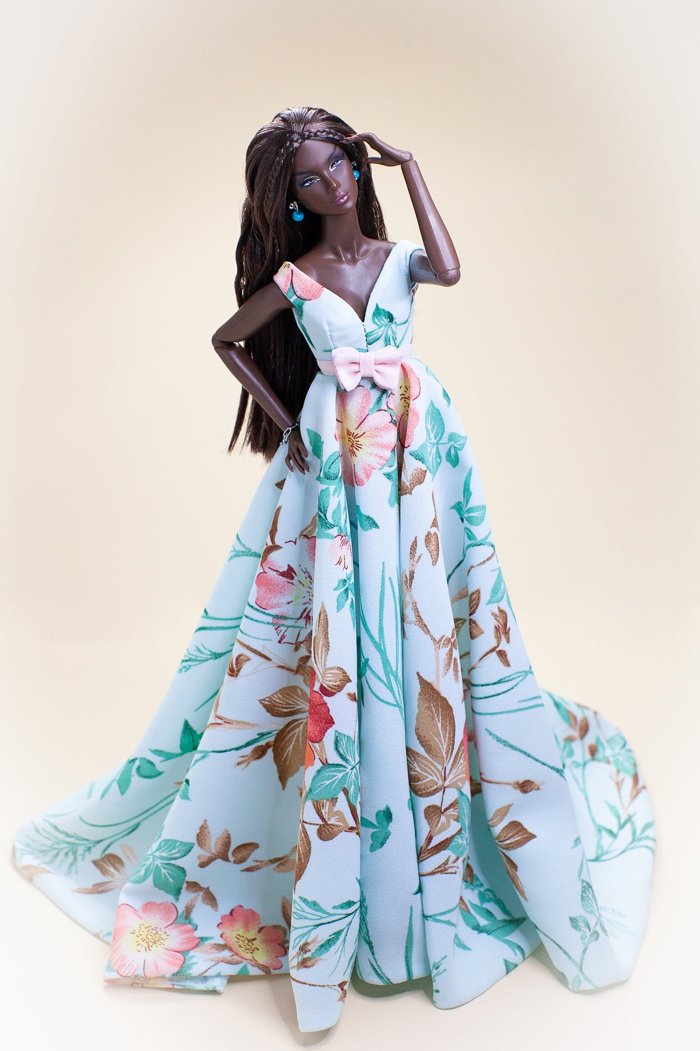 Long dress with slit for Integrity Toys Fashion dolls.