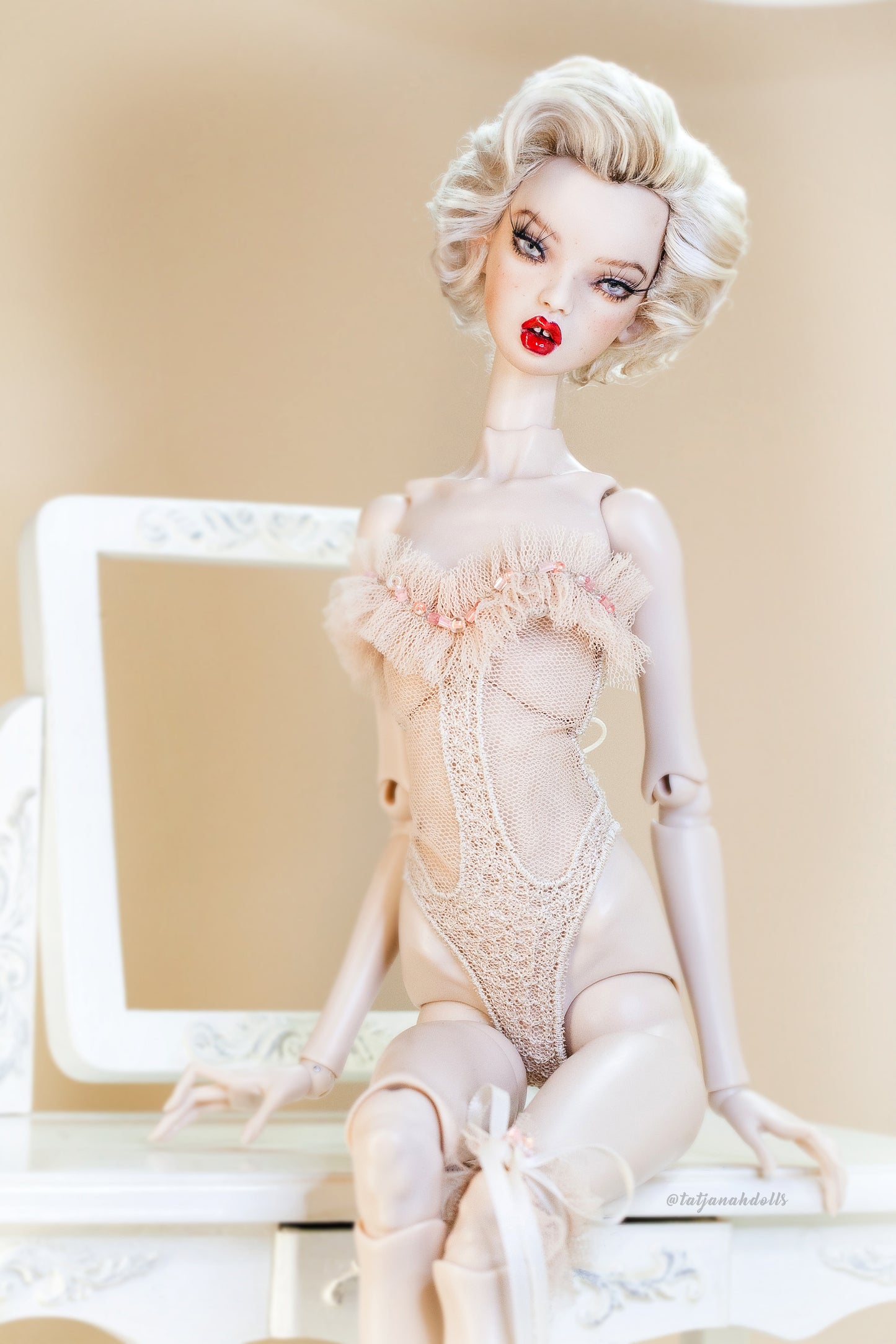 Edle Dessous für Popovy Sisters & Recast Puppen. Body Lingerie Corsage mit Strumpfband und Morgenmantel