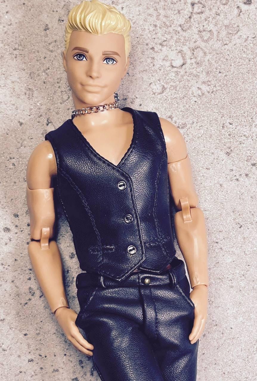 PDF Digital Pattern leather vest for 1:6 12" male MTM fashion doll. Video tutorial.