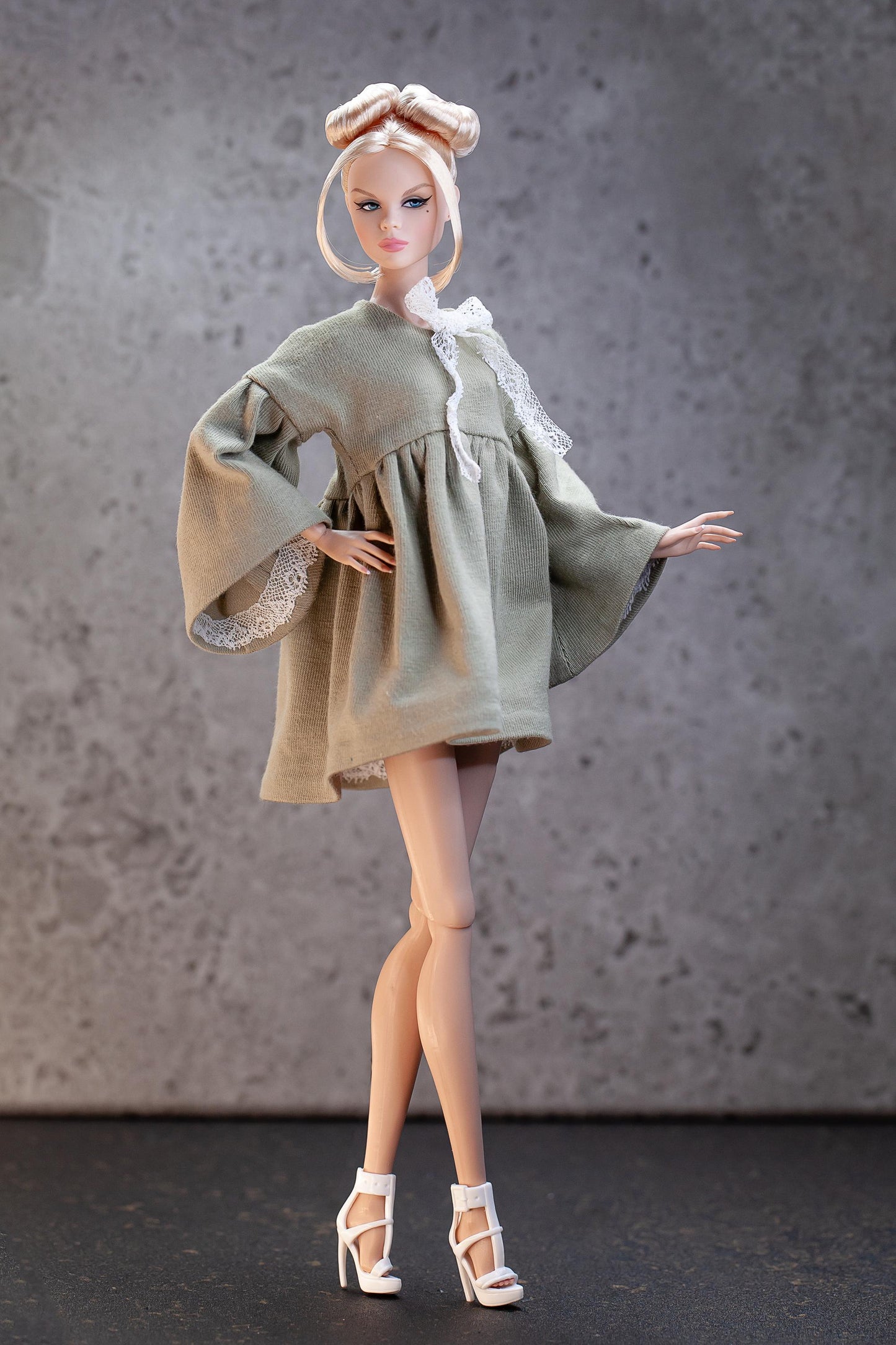 PDF Digital Pattern babydoll dress for BB, Curv. &amp; Integrity toys dolls. VIDEO tutorial.
