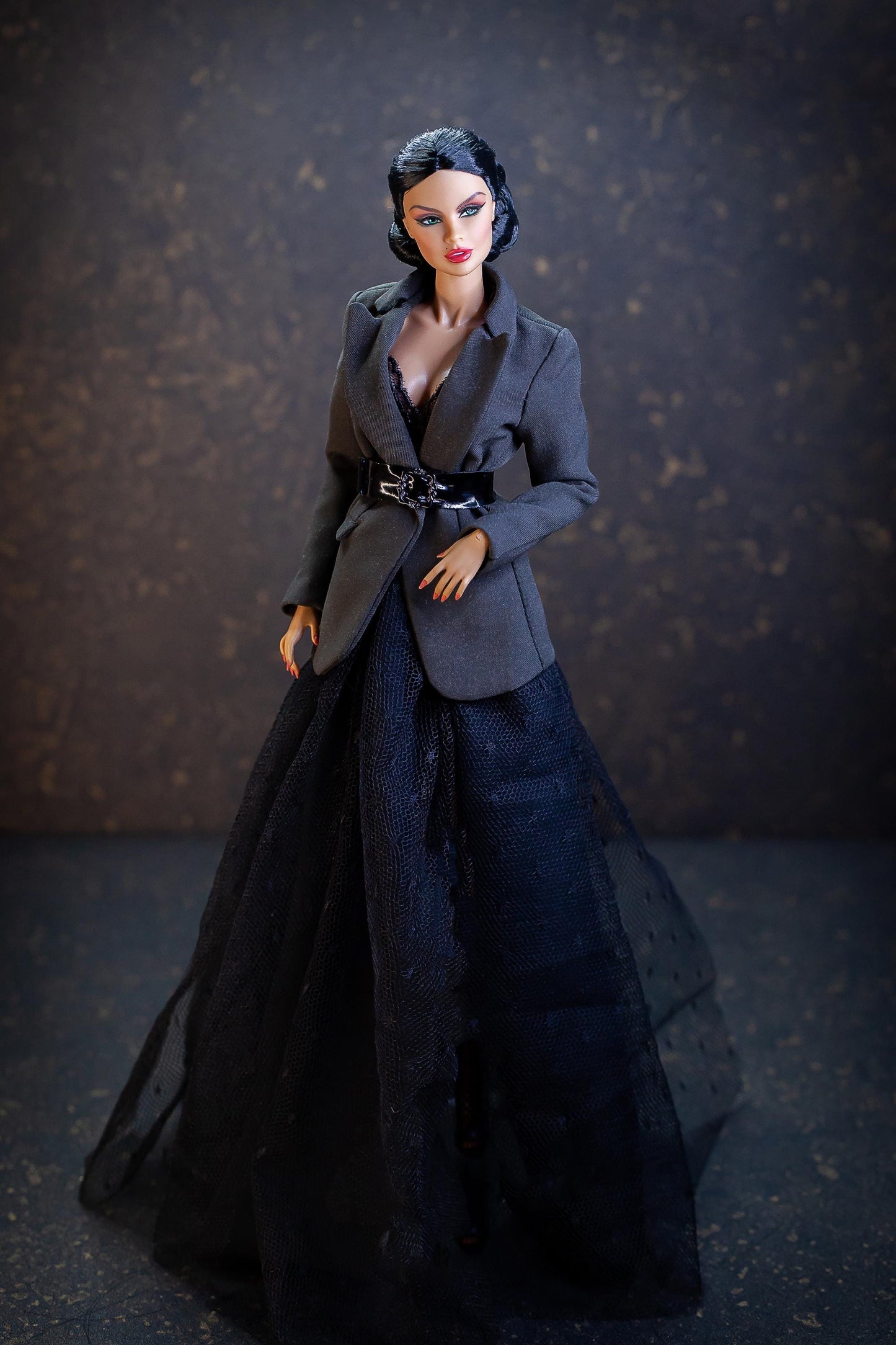 PDF Digital Pattern oversize jacket blazer Fashion Royalty Nu Face Poppy Parker BB dolls Integrity toys. VIDEO tutorial.