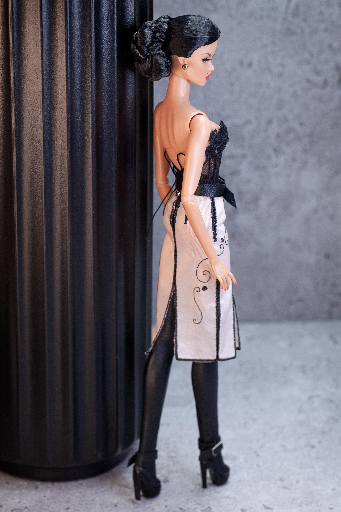 Digital Embroidery &amp; Sewing Pattern – skirt with slits for Fashion Royalty, Nu Face Dolls