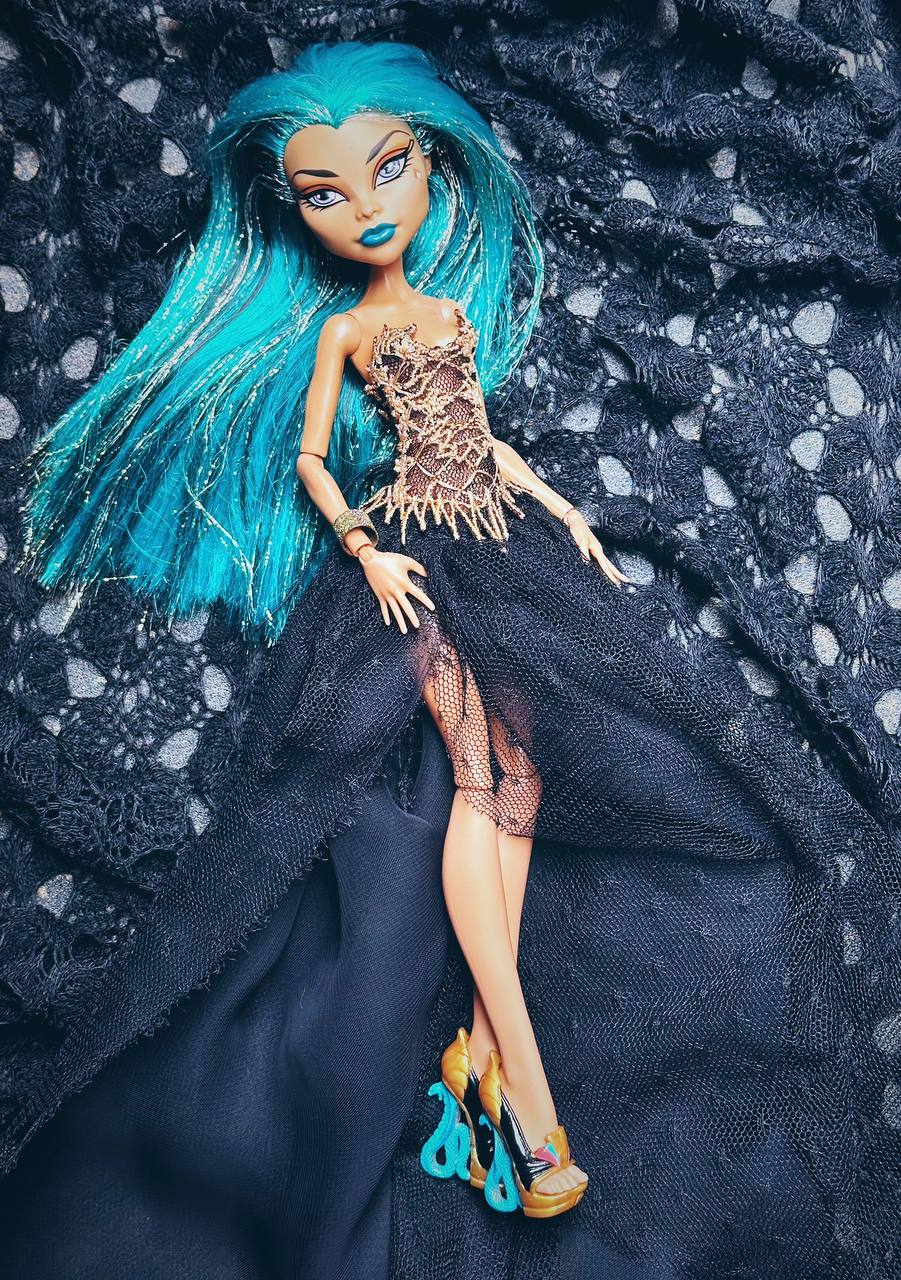 Edler Body für Monster DOLL G1 basic + adult Puppen. Gestickte Corsage. Body Lingerie Corset (Kopie)