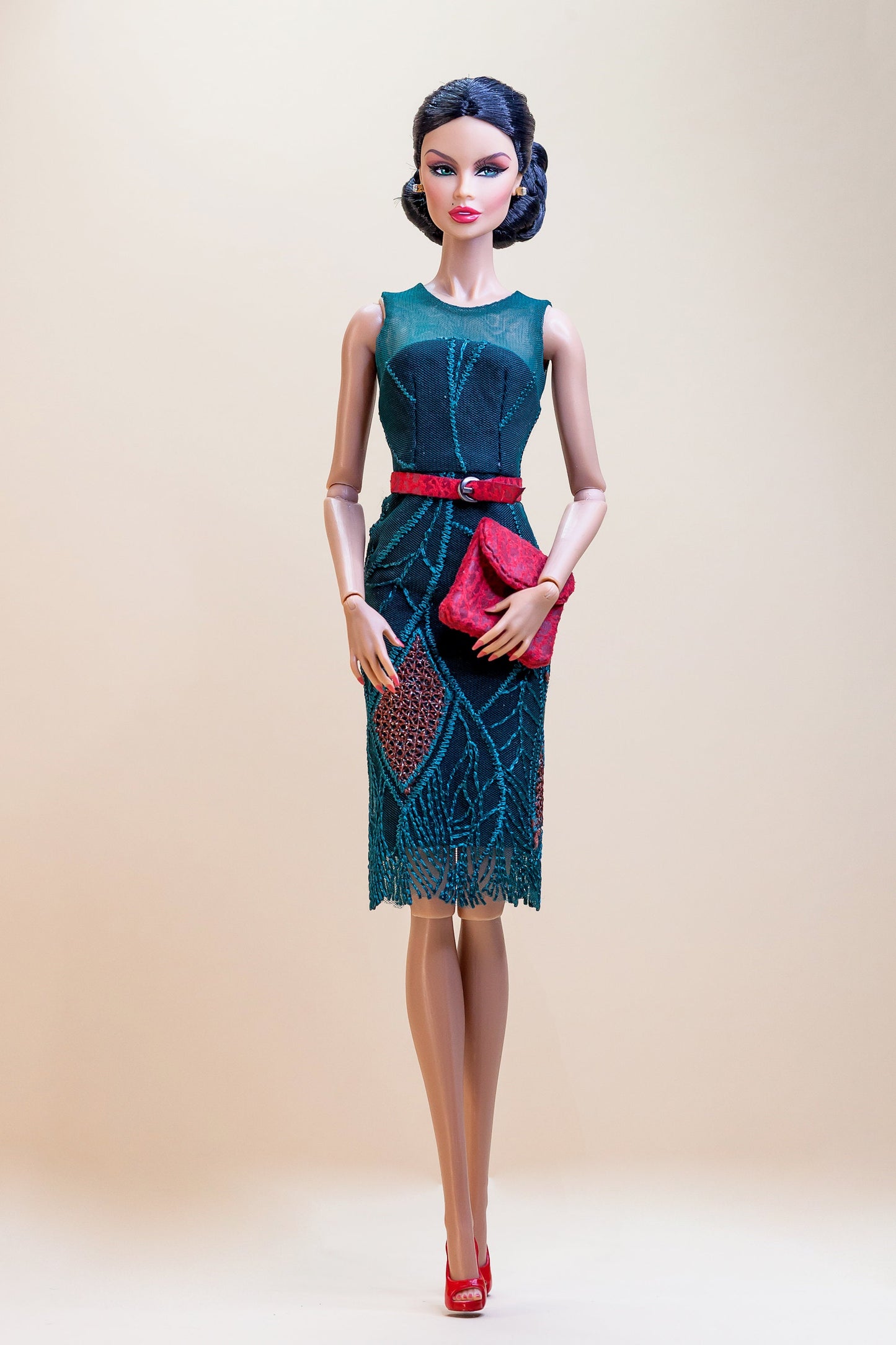 Sheath dress in beautiful green for 12 inch fashion dolls Integrity toys dolls