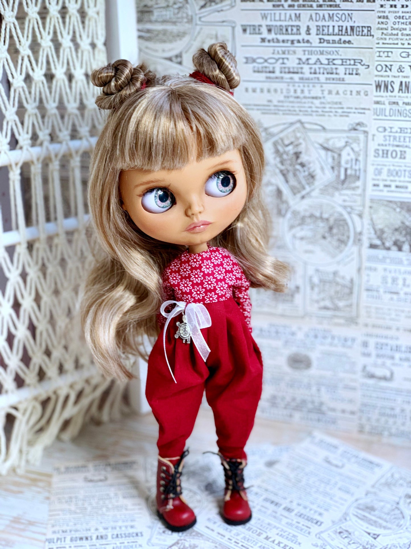 Red jumpsuit for a 30 cm Blythe doll. Burgundy outfit for dolls.