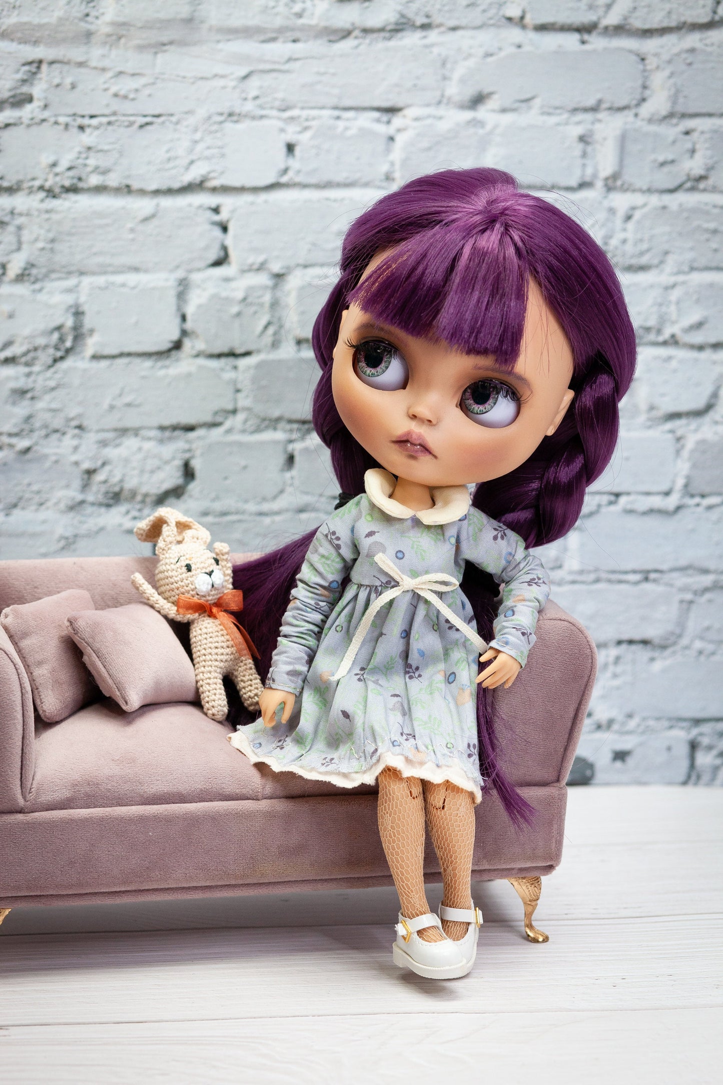 Dress for Blythe Doll. 1:6 doll outfit with collar, gray, blue, beige.