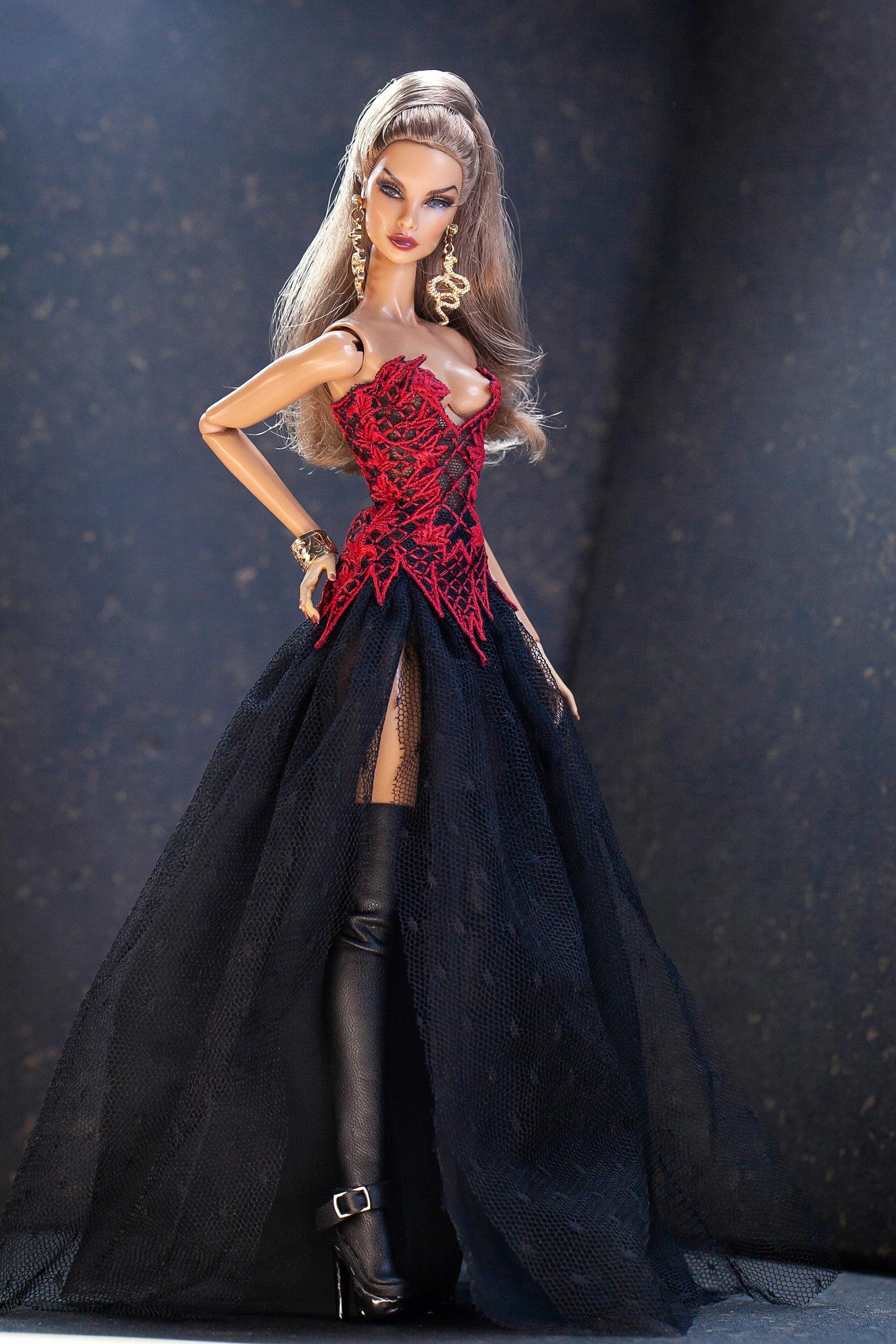 Handmade corsage with embroidery for Fashion Royalty Integrity Toys dolls – scale 1:6